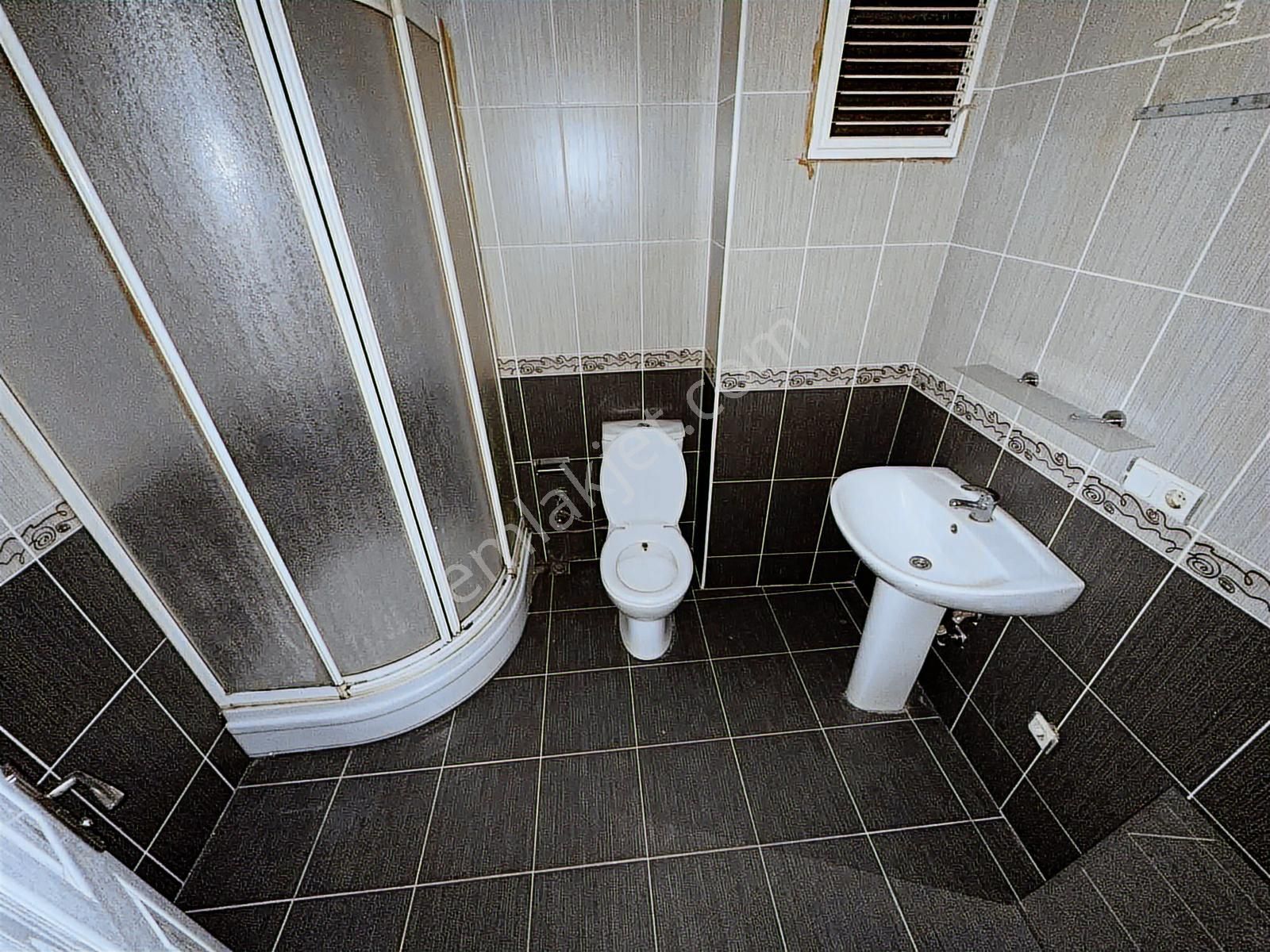 10 Katlı Bina Çift Bloklu Sitede 2+1 5. Kat Daire - Görsel 15