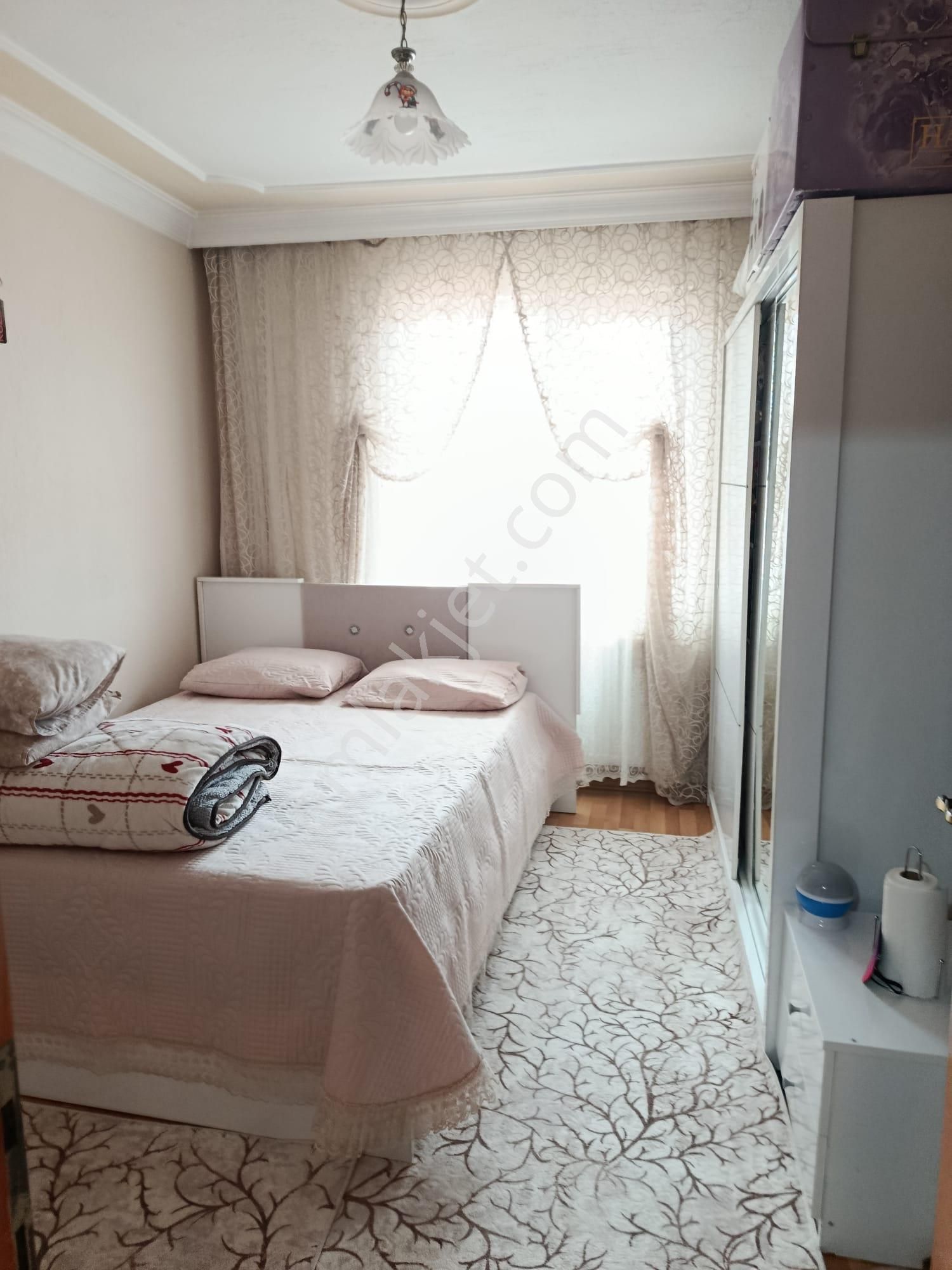 Afyon Tezcan Emlaktan Fatih Mahallesinde Müstakil Tadında 2+1 Daire - Görsel 9