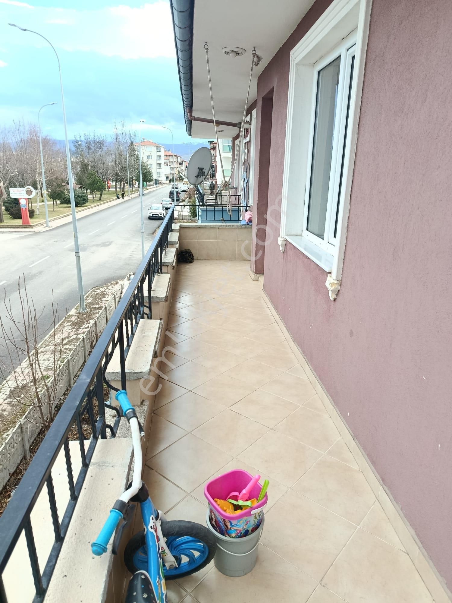 Afyon Tezcan Emlaktan Fatih Mahallesinde Müstakil Tadında 2+1 Daire - Görsel 18