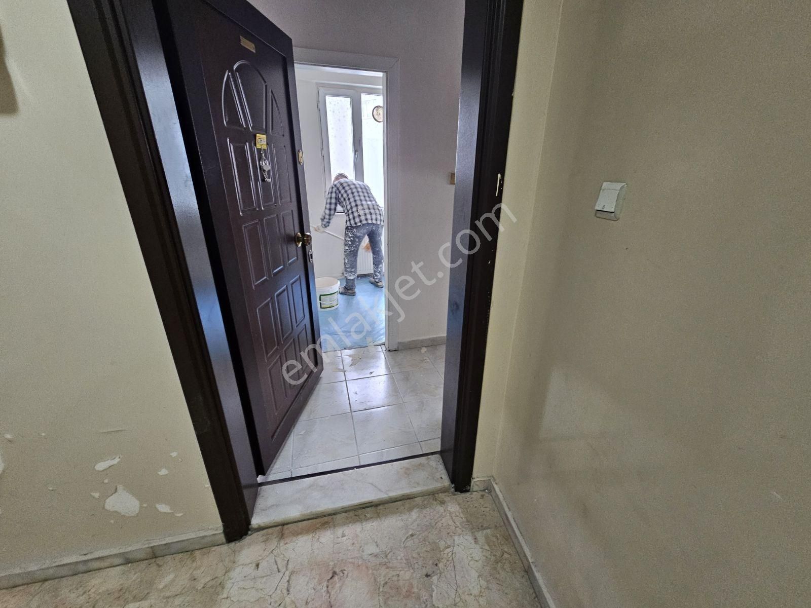 Kocamustafapaşa 2.ara Kat 80mk 2+1kombili Boya Badanalı 30.000tl - Görsel 25