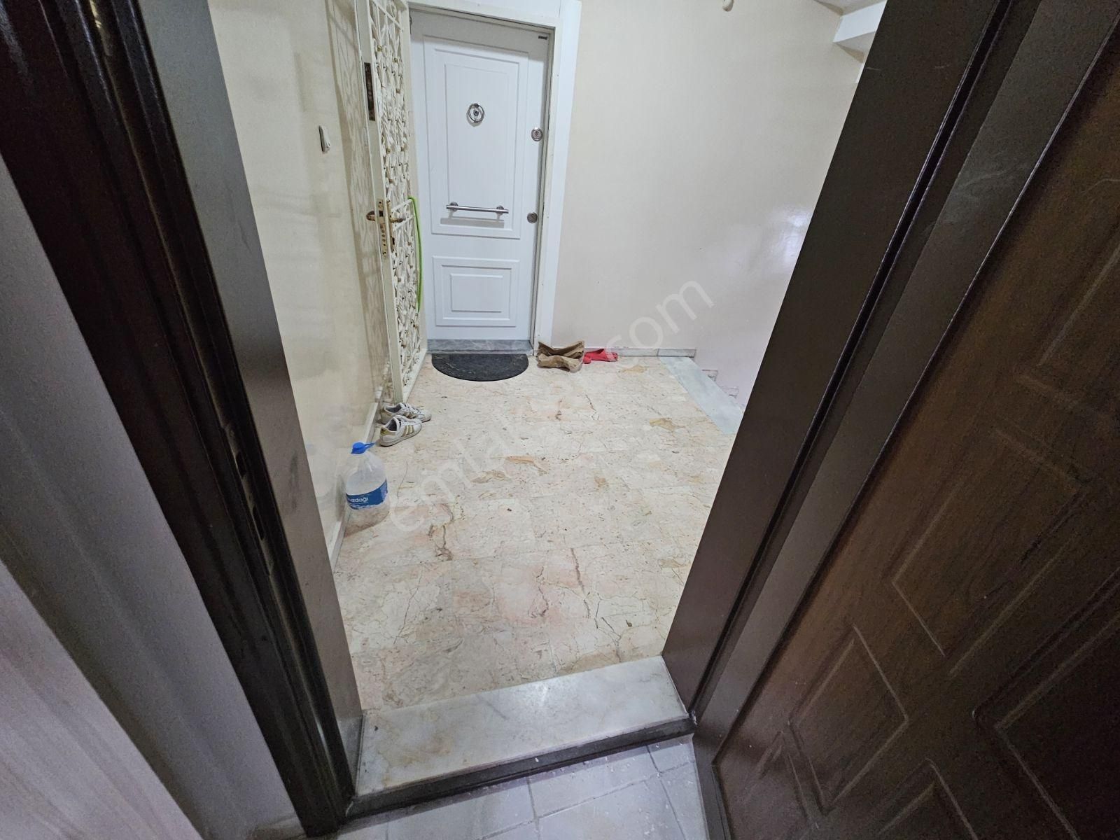 Kocamustafapaşa 2.ara Kat 80mk 2+1kombili Boya Badanalı 30.000tl - Görsel 26