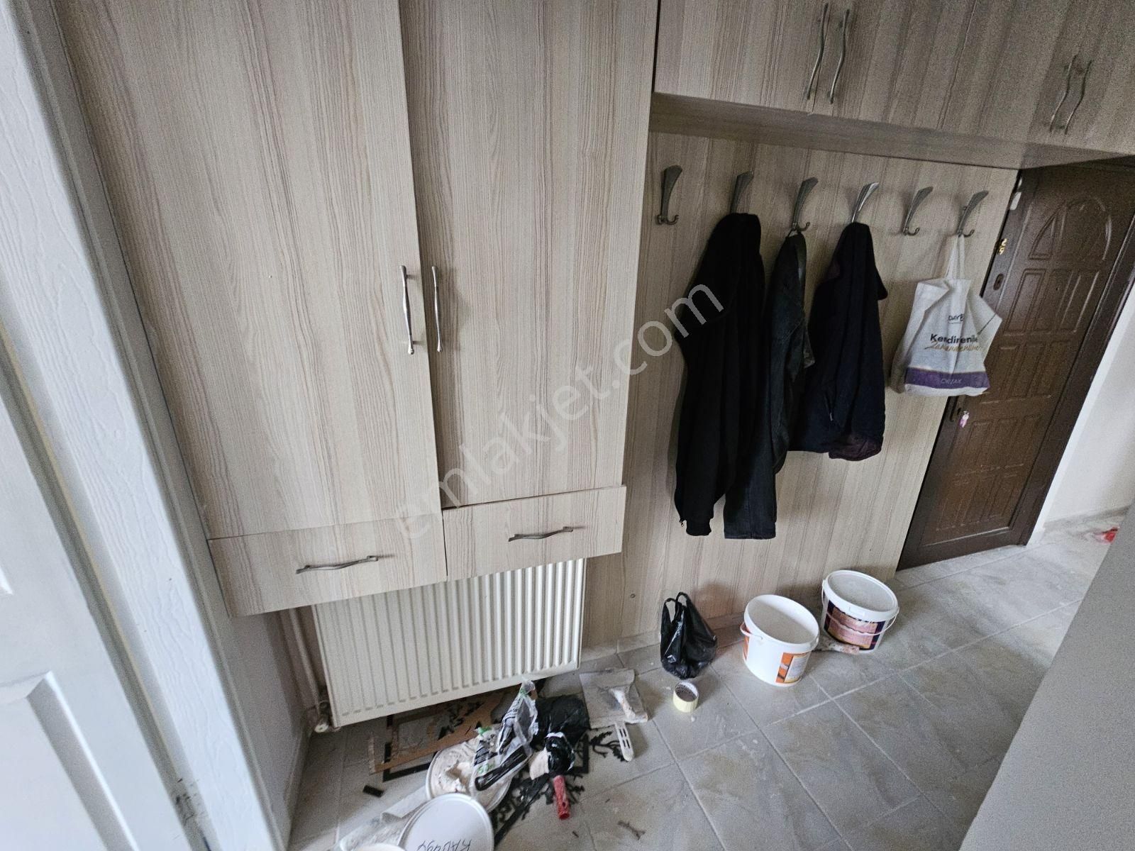 Kocamustafapaşa 2.ara Kat 80mk 2+1kombili Boya Badanalı 30.000tl - Görsel 15
