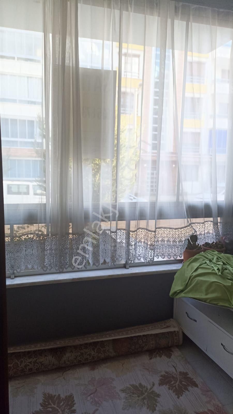 Emin Gyo’dan Ulubatlıhasan’da Satılık Geniş 3+1 Daire - Görsel 18