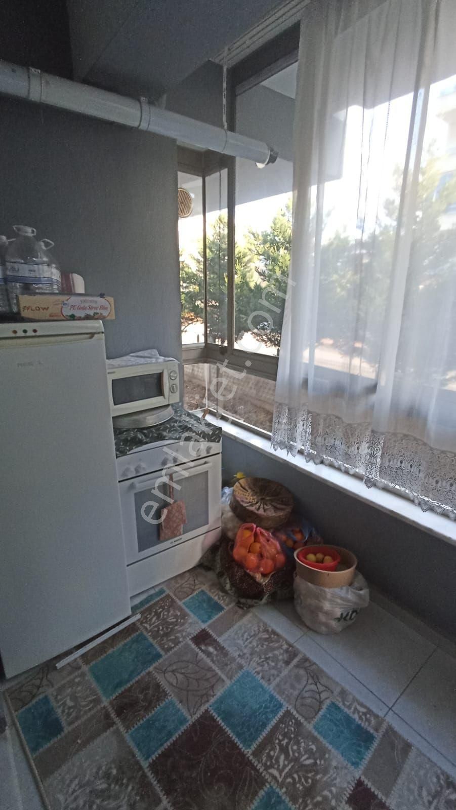 Emin Gyo’dan Ulubatlıhasan’da Satılık Geniş 3+1 Daire - Görsel 22