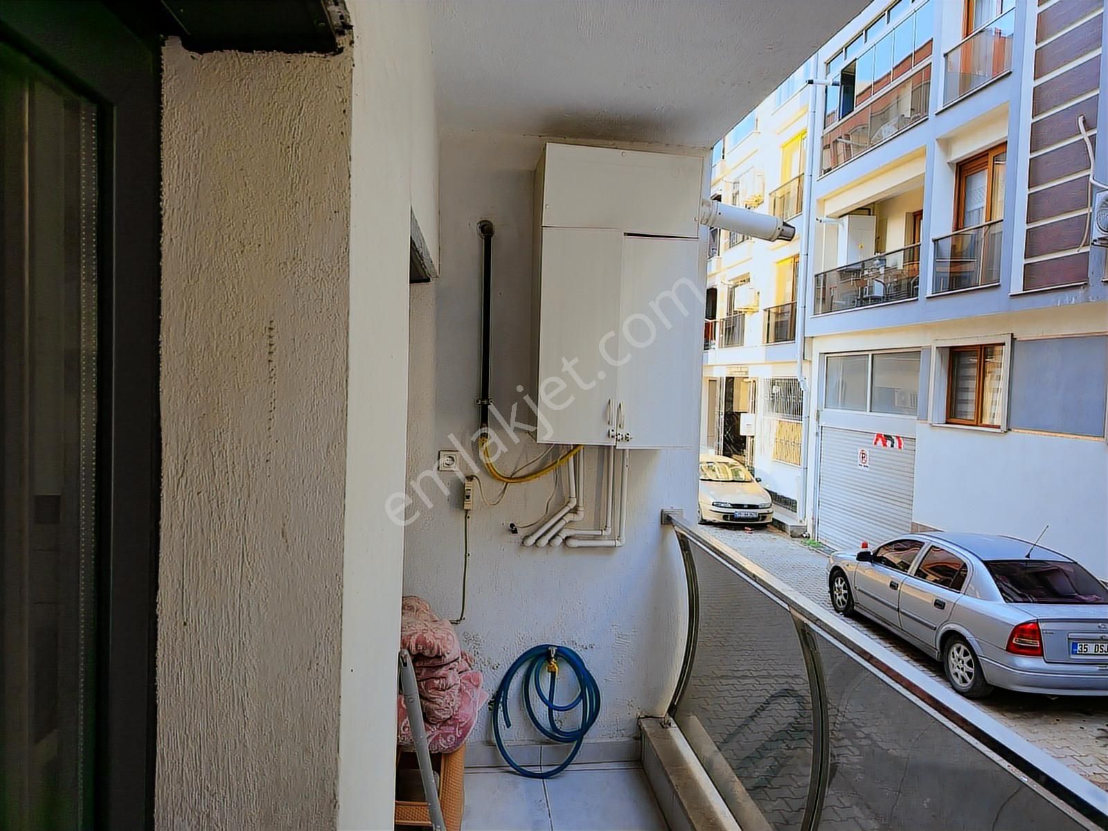 Çiğli Yeni Mahallede 2+1 Satılık Daire Kapalı Mutfak - Görsel 11