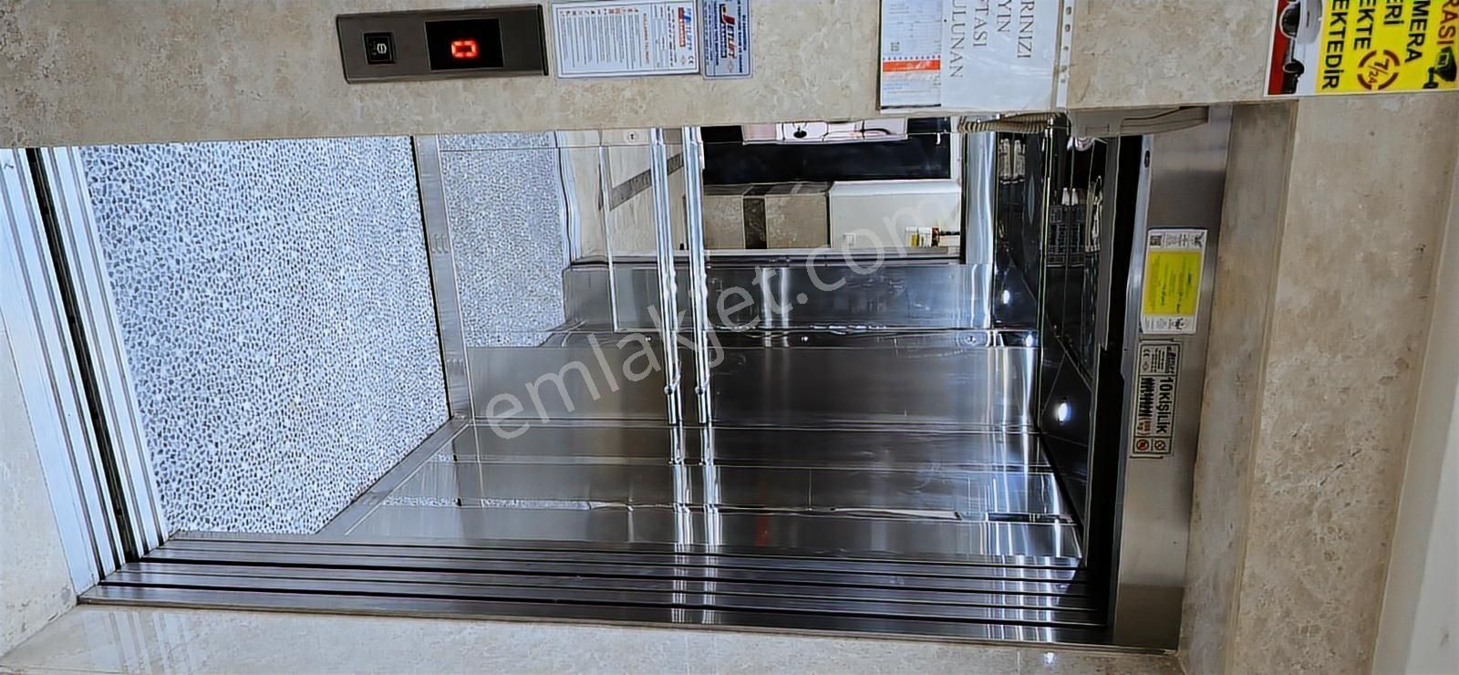 Çiğli Yeni Mahallede 2+1 Satılık Daire Kapalı Mutfak - Görsel 4