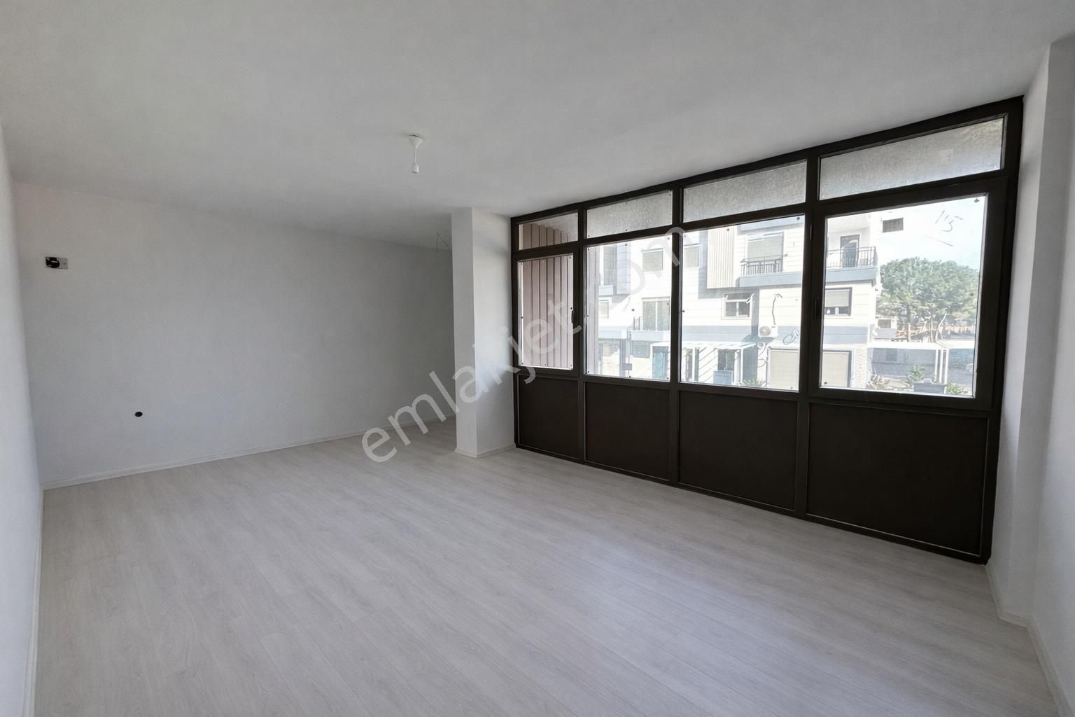 Altınovada 2+1 Bahçe Dubleks Keyıflı Daıre - Görsel 12