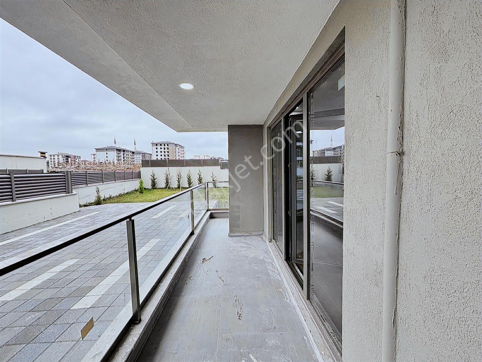 Fa Özbir'den 7/24 Güvenlikli Site İçi Muazzam Mutfaklı Lüx 2+1 - Görsel 17