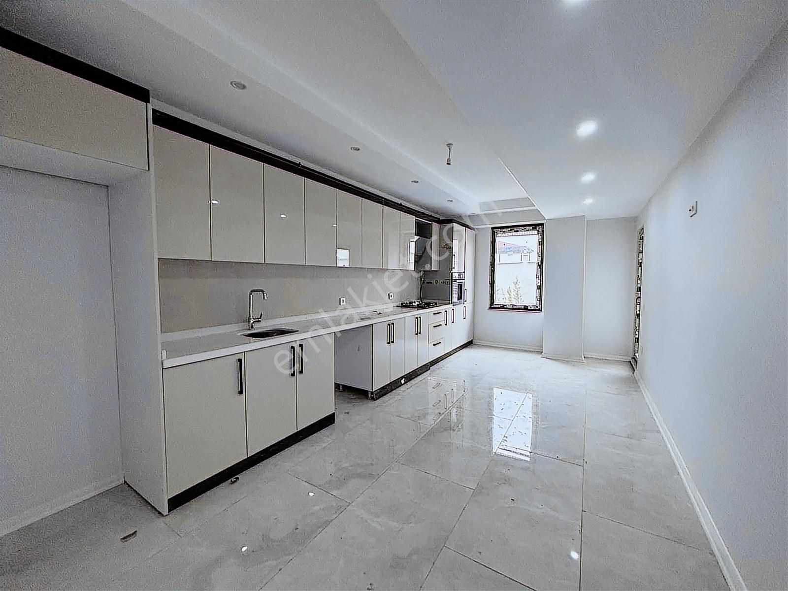 Fa Özbir'den 7/24 Güvenlikli Site İçi Muazzam Mutfaklı Lüx 2+1 - Görsel 26