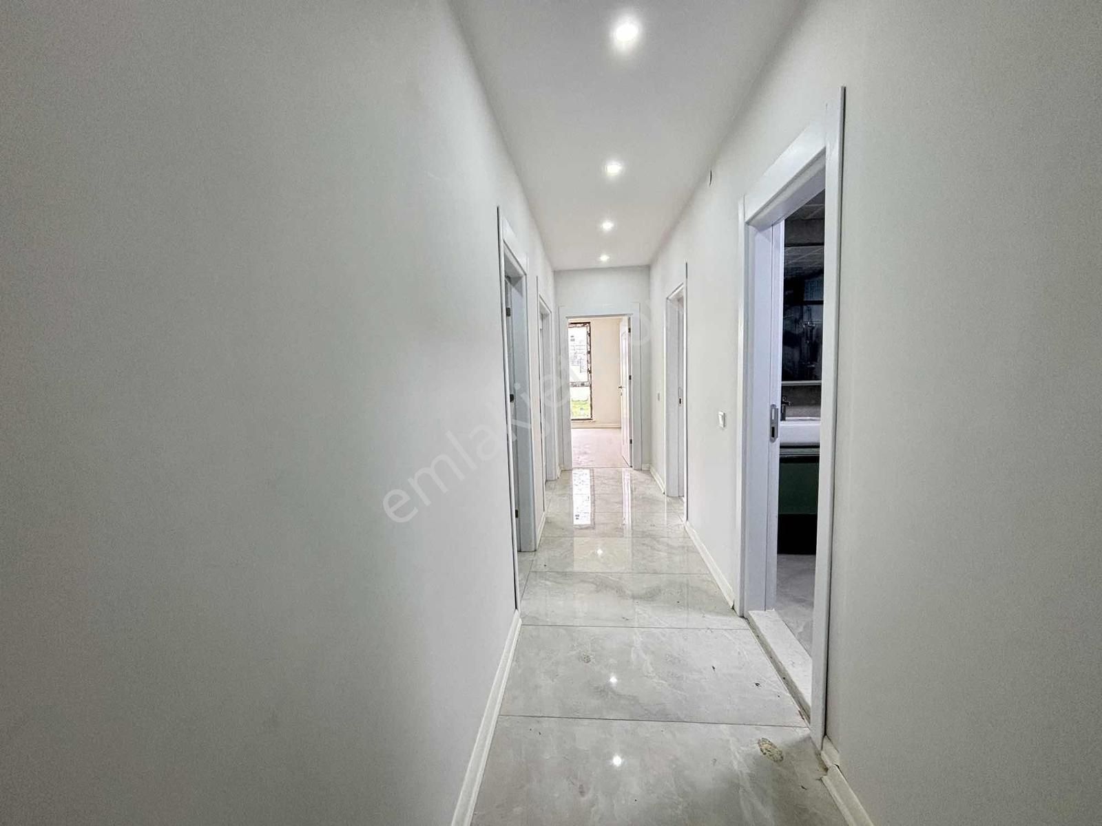 Fa Özbir'den 7/24 Güvenlikli Site İçi Muazzam Mutfaklı Lüx 2+1 - Görsel 3