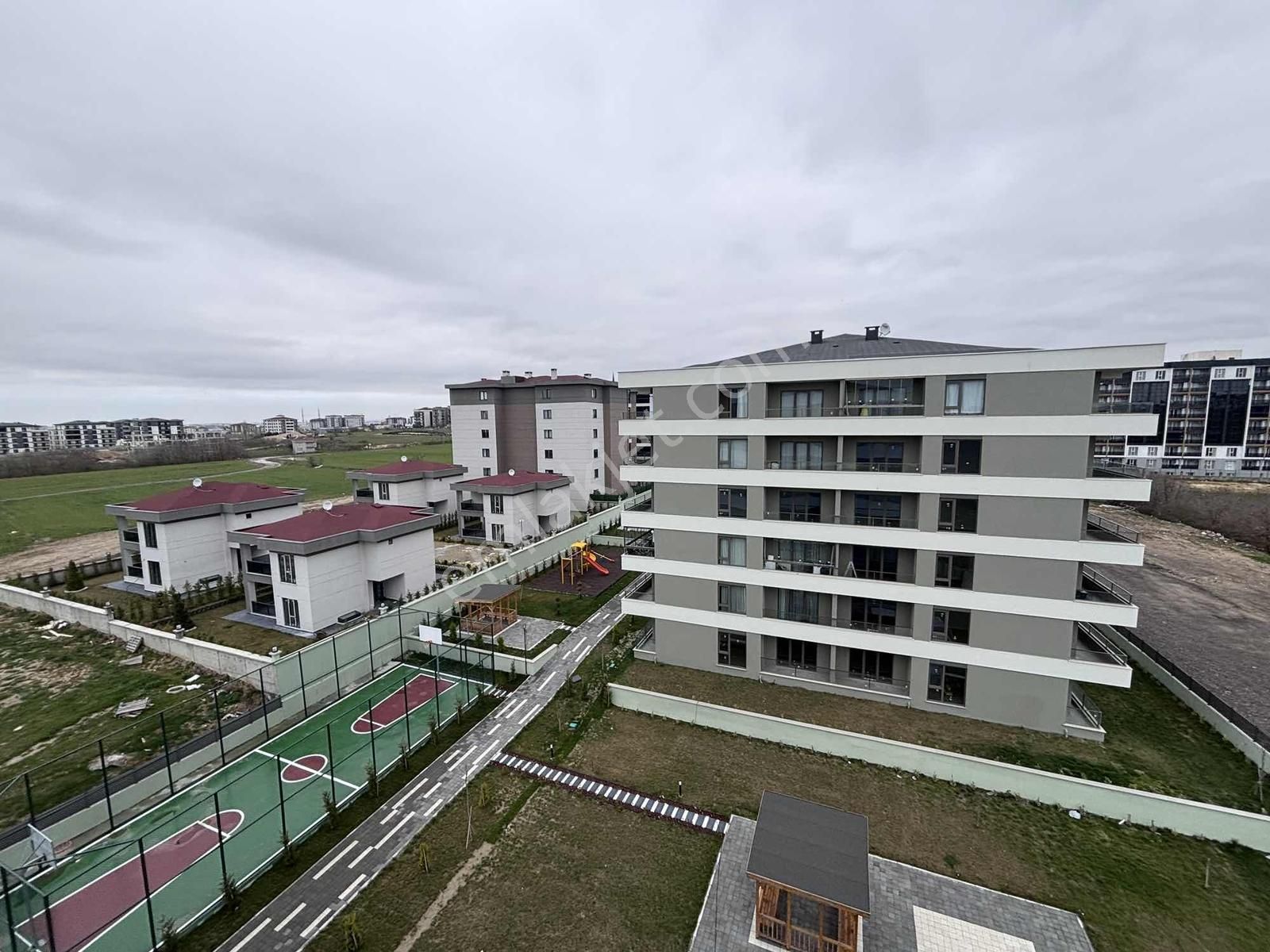 Fa Özbir'den 7/24 Güvenlikli Site İçi Muazzam Mutfaklı Lüx 2+1 - Görsel 16