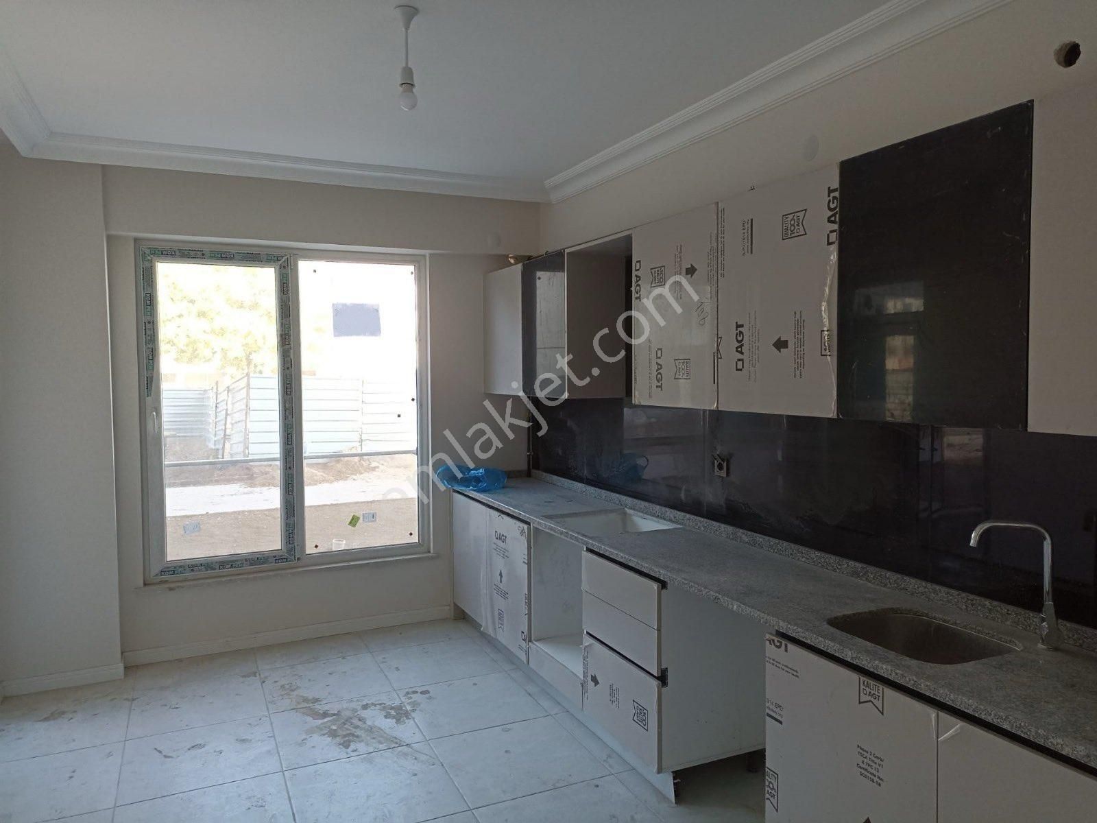 Emin Gyo'dan Fahrünnisa Evleri'nde Hemen Tapu 3+1 - Görsel 12