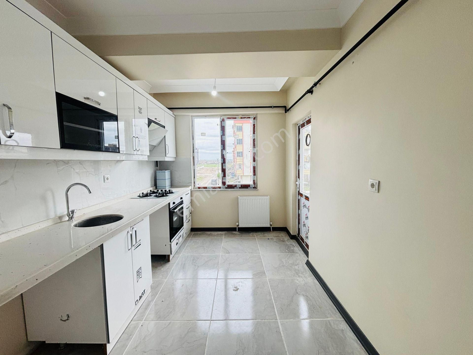 Güven'den Çerkezköy'de Servis Durakları Yanı Ön Cephe 2+1 Daire - Görsel 6