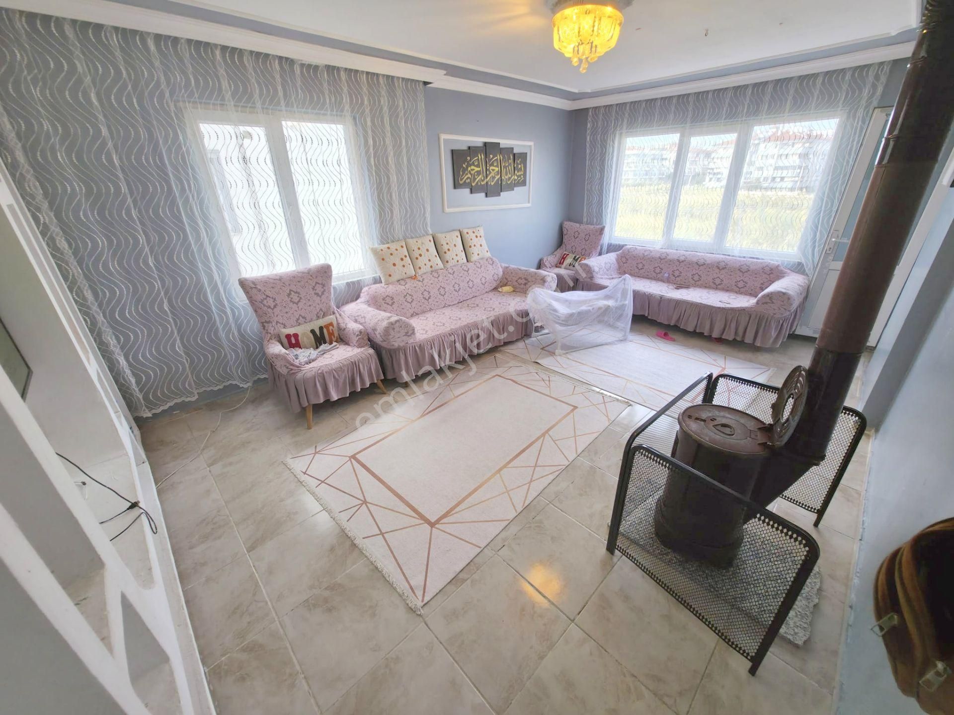 ▇altınkum'da Arakat Ayrı Mutfak Çift Wcli Ön Cephe 2+1 Daire - Görsel 2