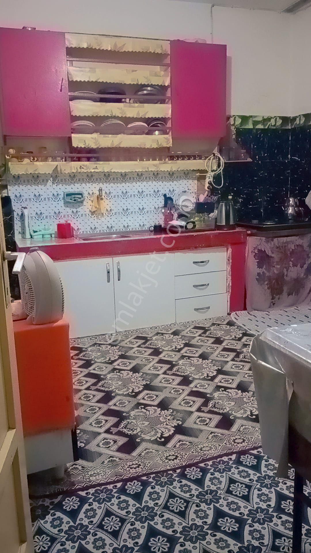 Erdoğmuş'da Satılık 2 Katlı Köyevi - Görsel 4