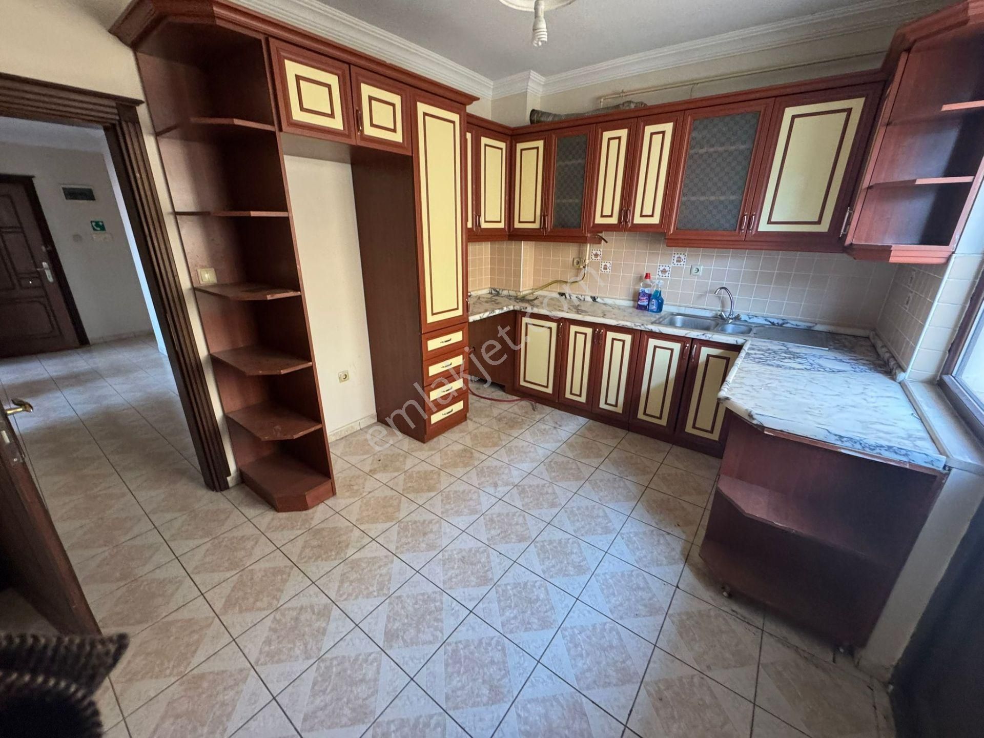 Trabzon Kalkınmada Kiralık 4+1 Daire - Görsel 7