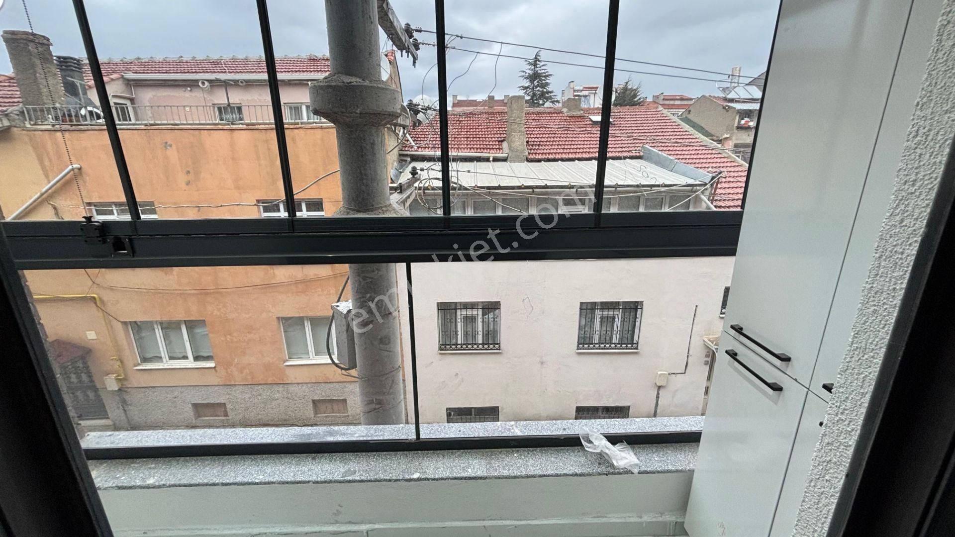 !! Recep Ümit'ten Çamlıca Mahallesinde Birlik Caddesi Yakınında Asansörlü Lüx 1+1 Daire !! Fç - Görsel 12