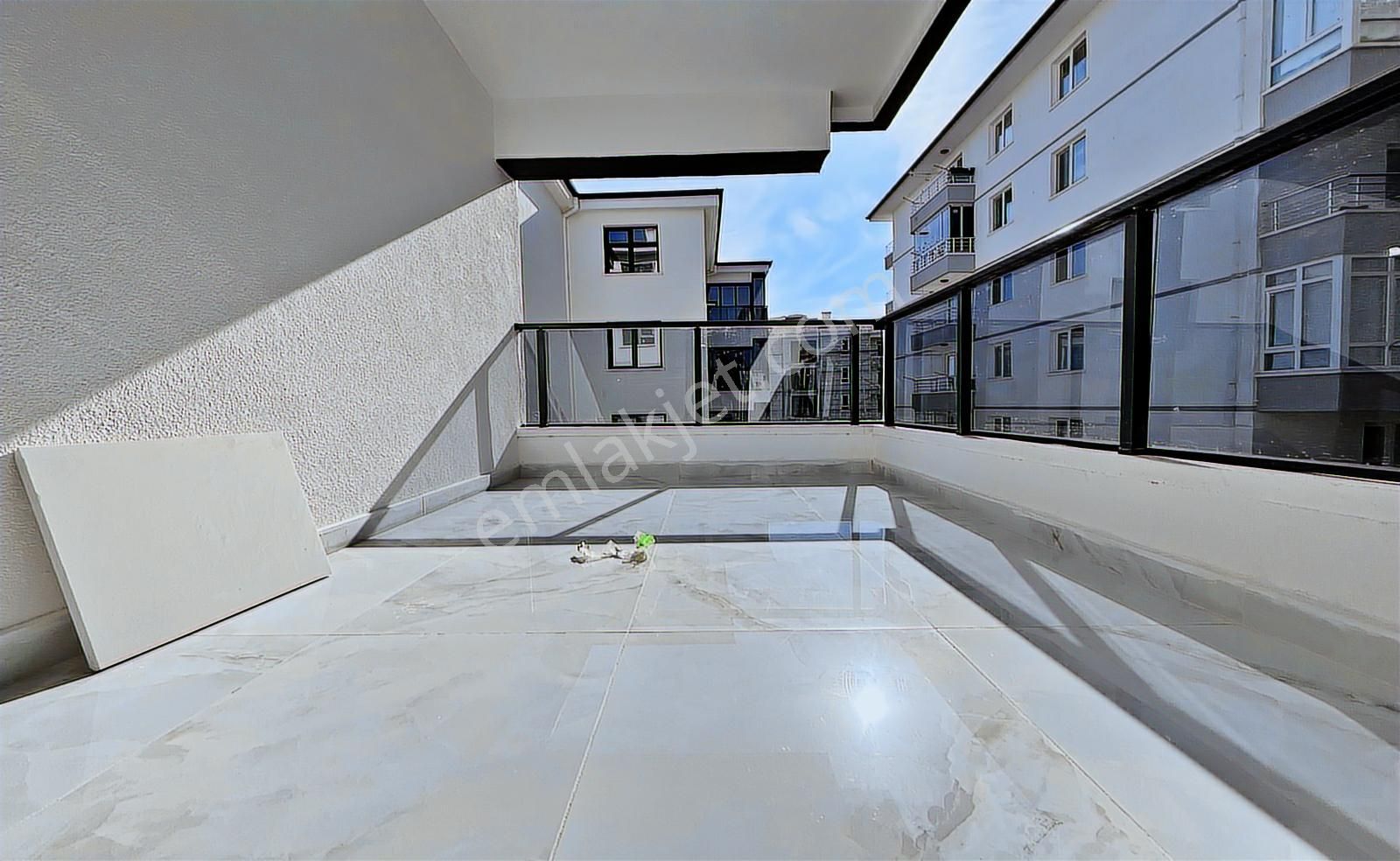 Keçiören'de Full+full Yapılı İskanlı Katta Sıfır 3+1 Daire - Görsel 4