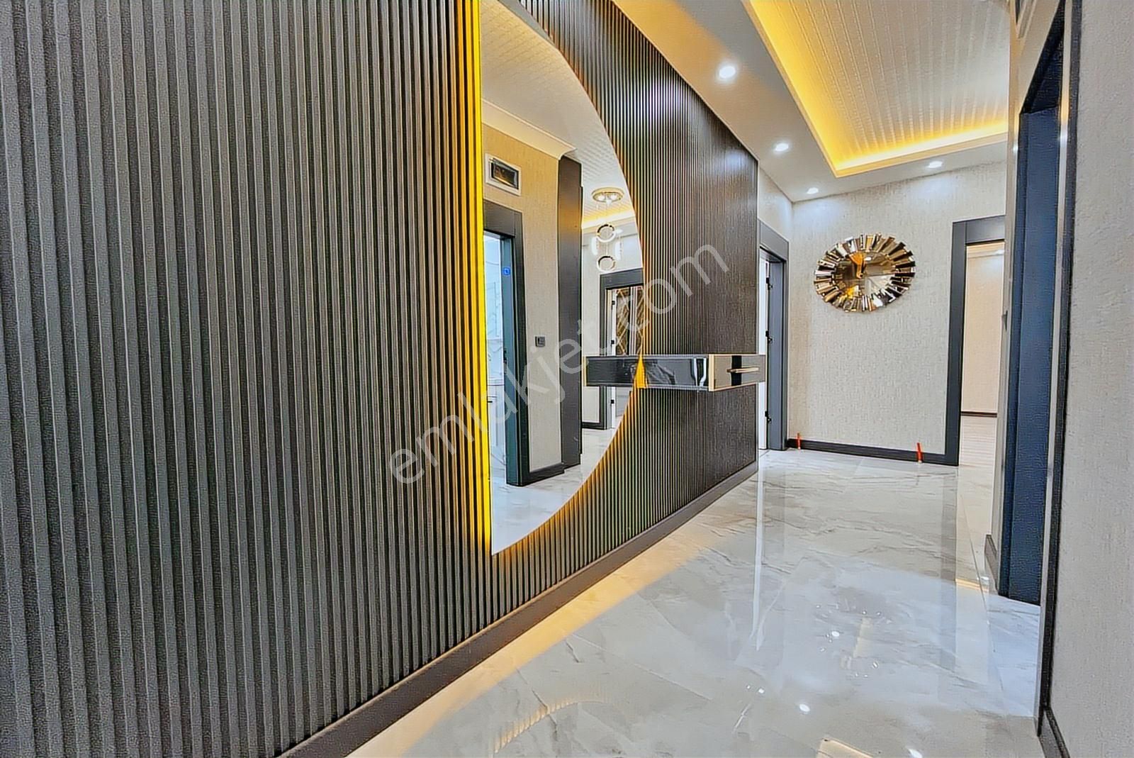 Keçiören'de Full+full Yapılı İskanlı Katta Sıfır 3+1 Daire - Görsel 25