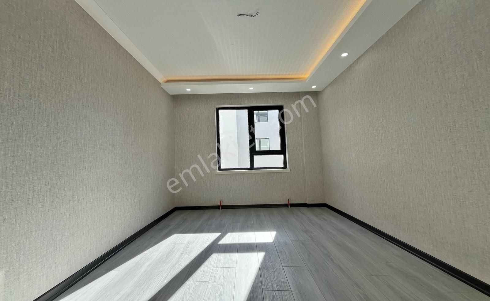 Keçiören'de Full+full Yapılı İskanlı Katta Sıfır 3+1 Daire - Görsel 27