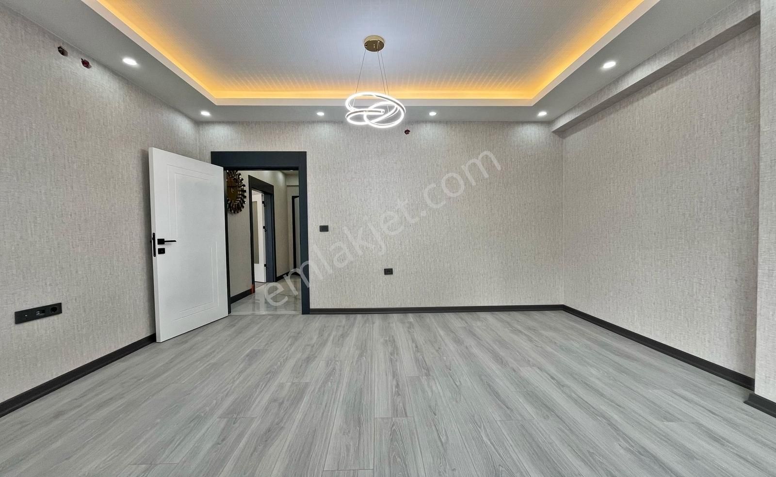 Keçiören'de Full+full Yapılı İskanlı Katta Sıfır 3+1 Daire - Görsel 30