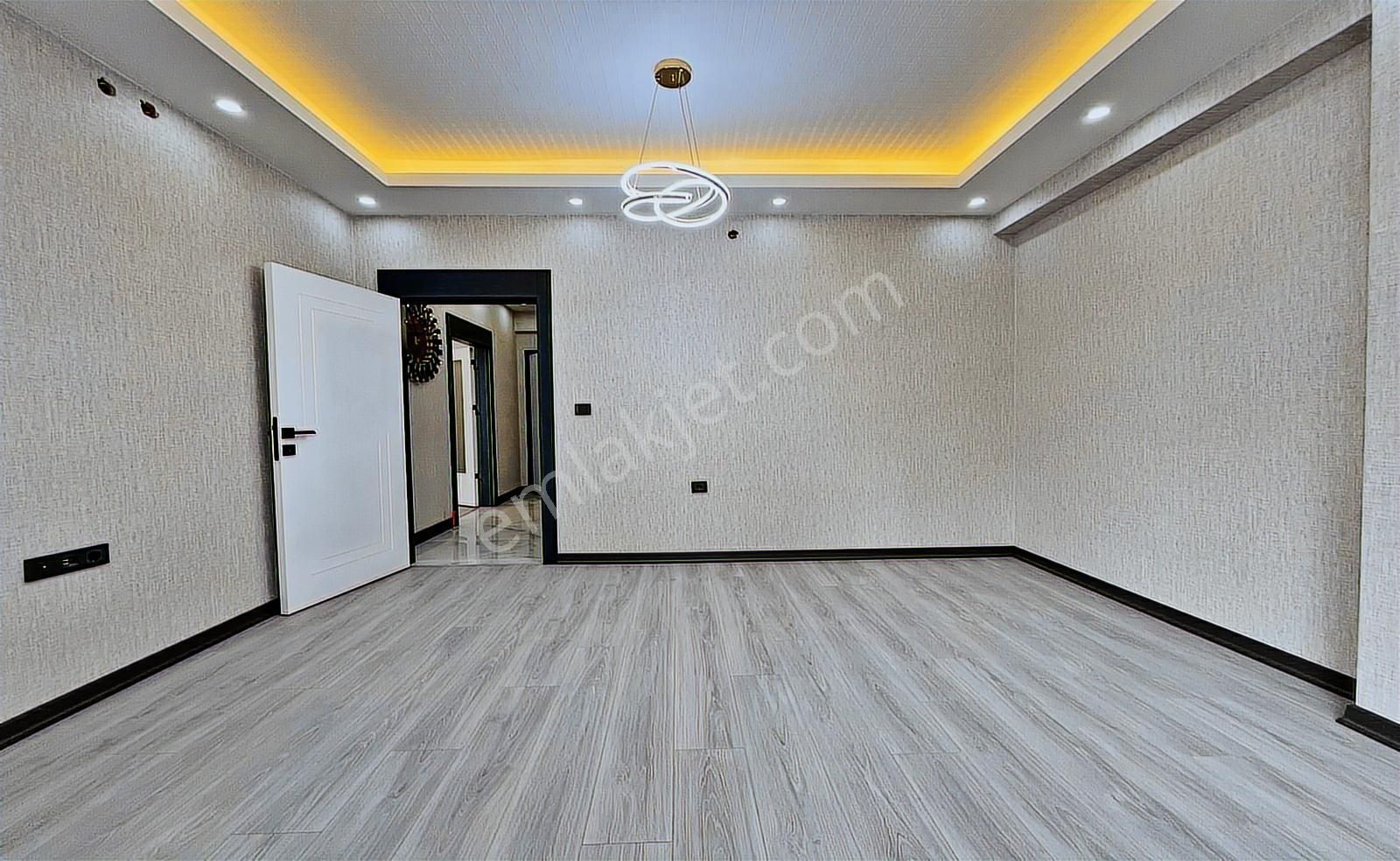 Keçiören'de Full+full Yapılı İskanlı Katta Sıfır 3+1 Daire - Görsel 12