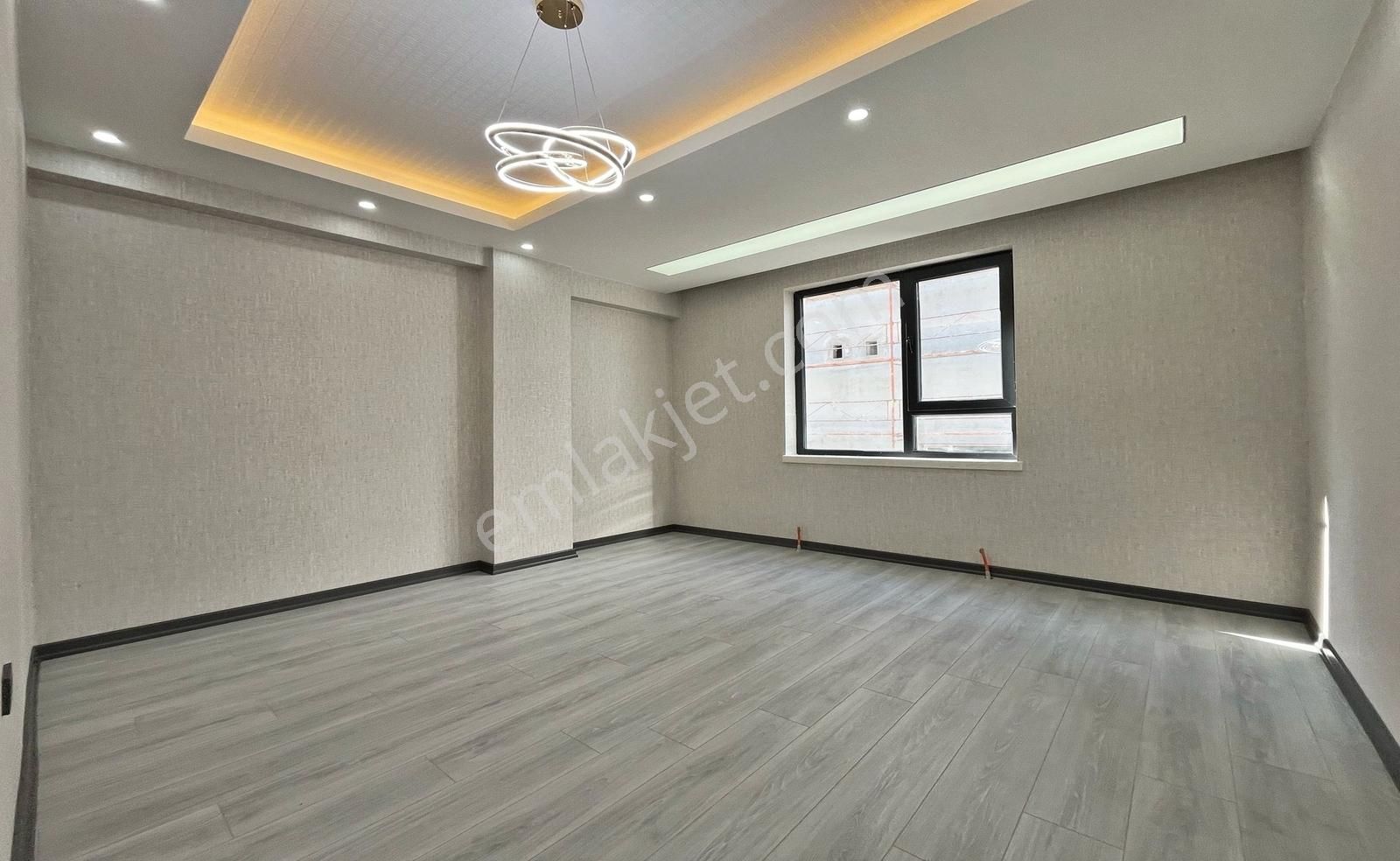 Keçiören'de Full+full Yapılı İskanlı Katta Sıfır 3+1 Daire - Görsel 34