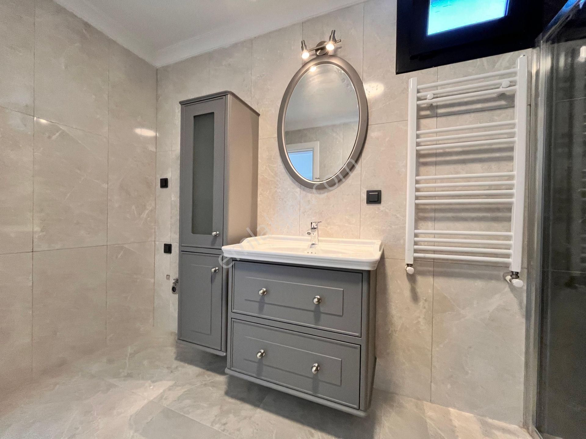 Sadece Parstan Zeytinlide Çay Manzaralı Lüks Satılık 4+1 Villa - Görsel 17