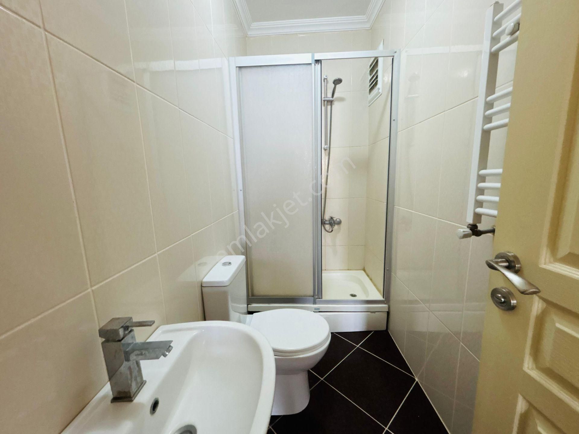 Güven'den İstasyonda Butik Sitede Hızlı Trene Yakın 3+1 Daire - Görsel 21