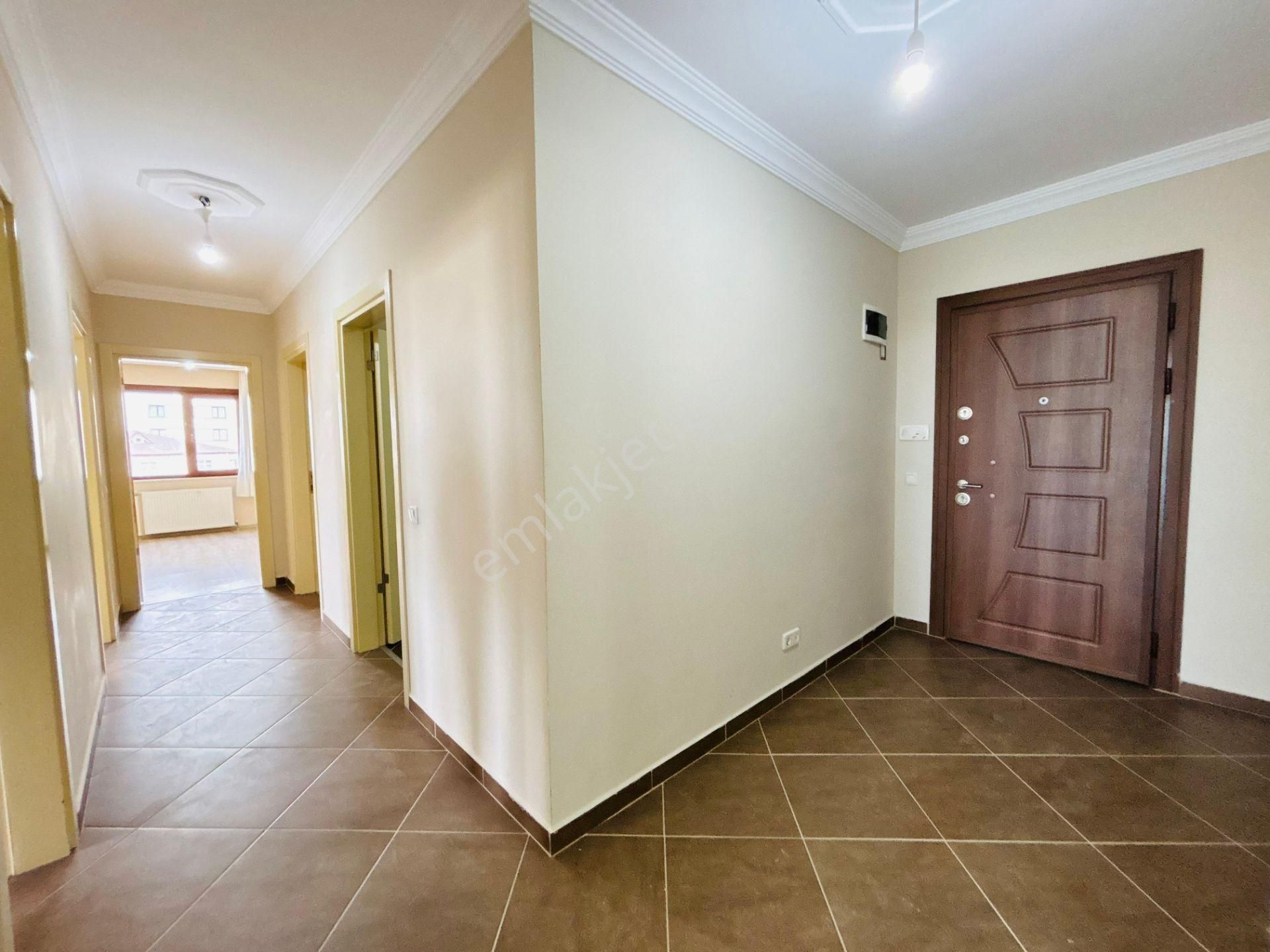 Güven'den İstasyonda Butik Sitede Hızlı Trene Yakın 3+1 Daire - Görsel 16