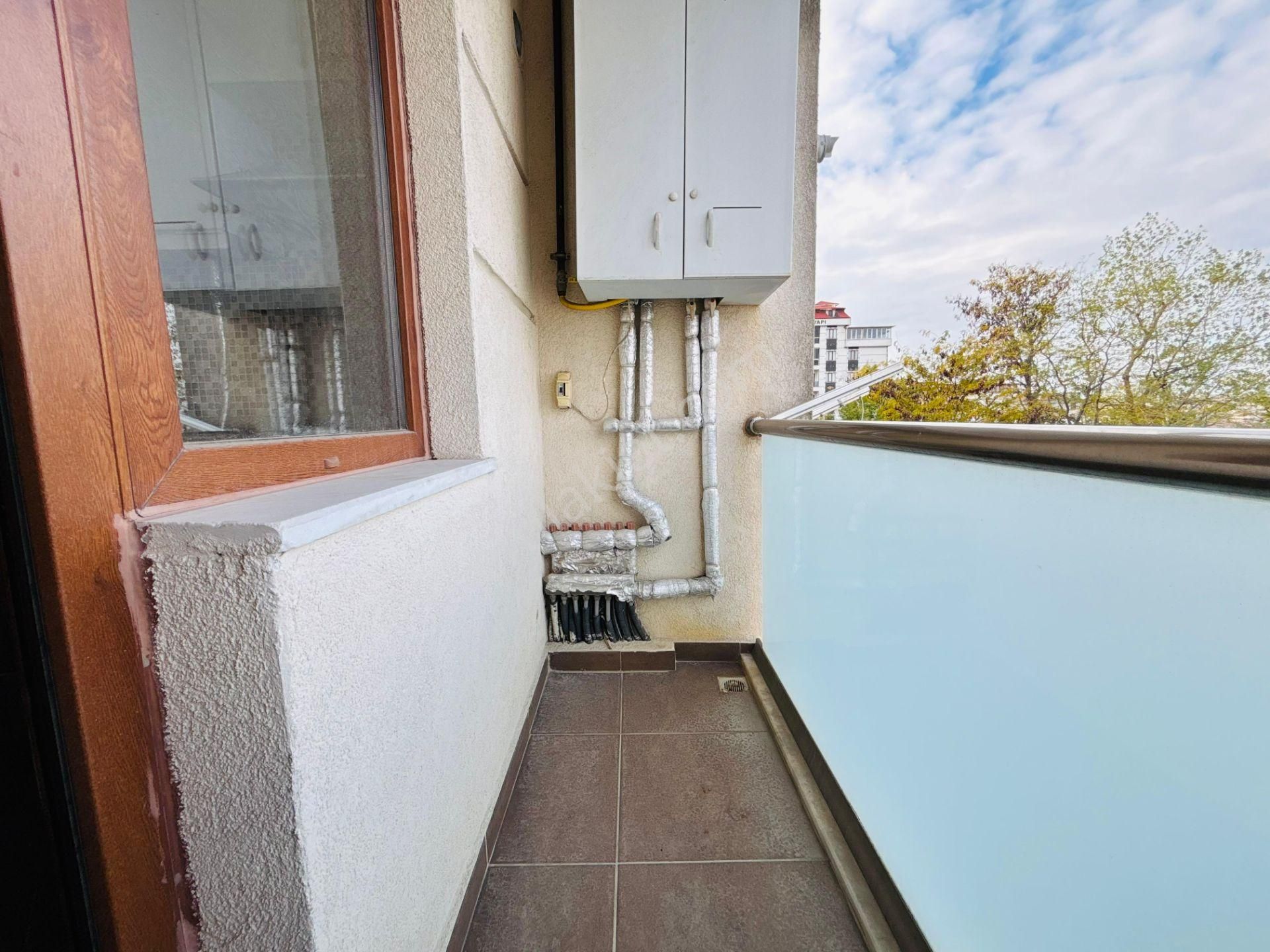 Güven'den İstasyonda Butik Sitede Hızlı Trene Yakın 3+1 Daire - Görsel 5