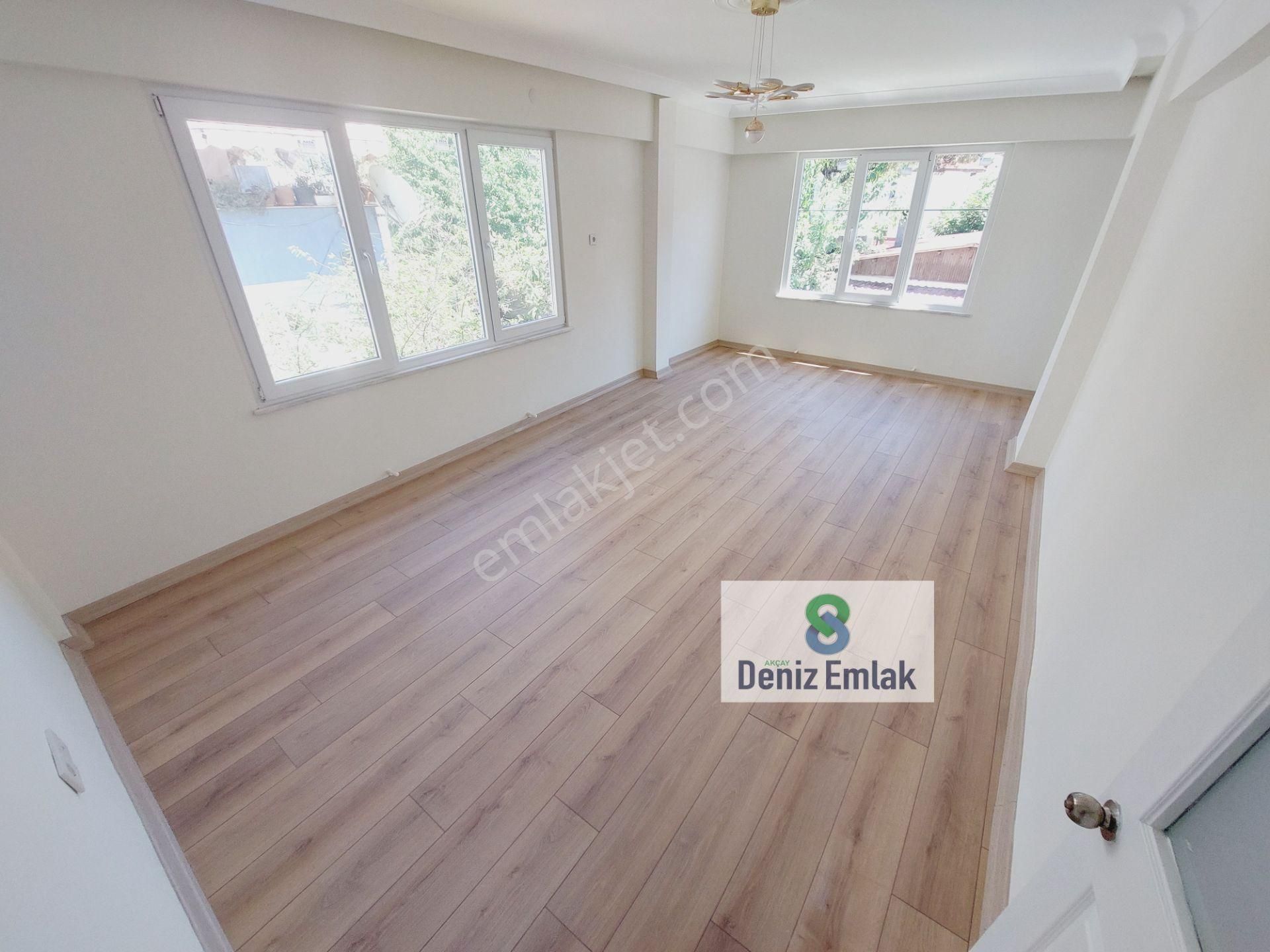 Denizden Akçay Yenimahallede Arakat Masrafsız Satılık 3+1 Daire. - Görsel 2