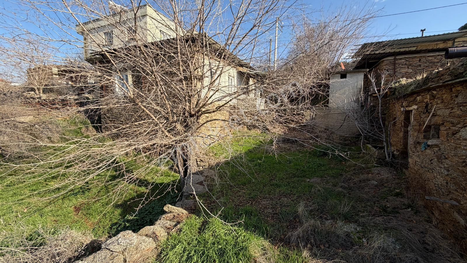 457 M² Arsa İçerisinde Kagir Ev + Ahır + Avlulu Yaşam - Görsel 33