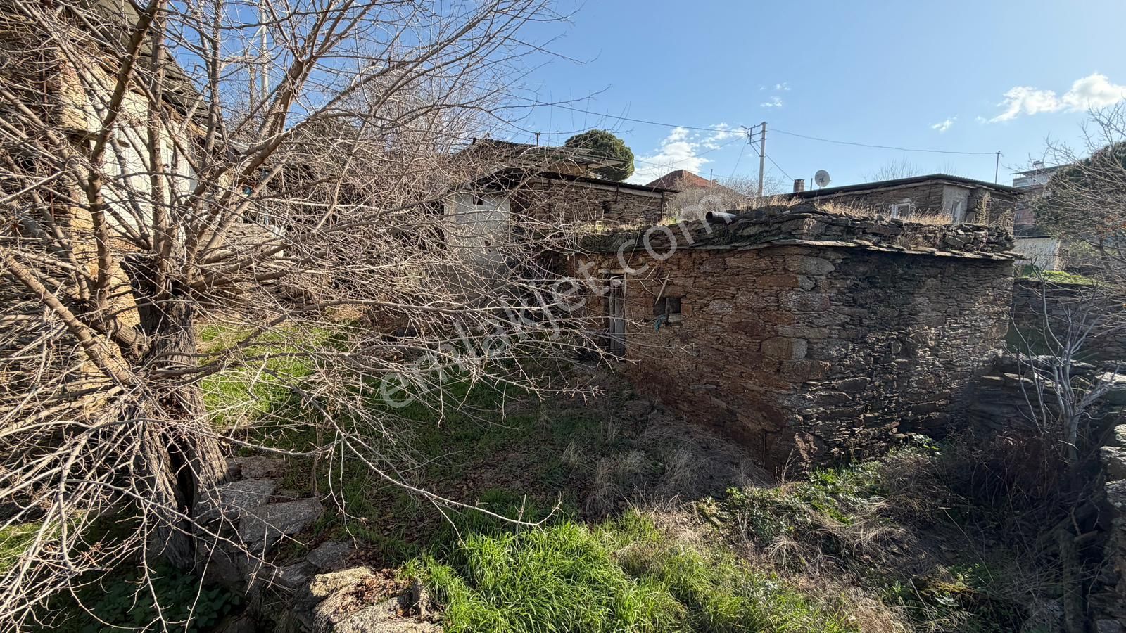 457 M² Arsa İçerisinde Kagir Ev + Ahır + Avlulu Yaşam - Görsel 31