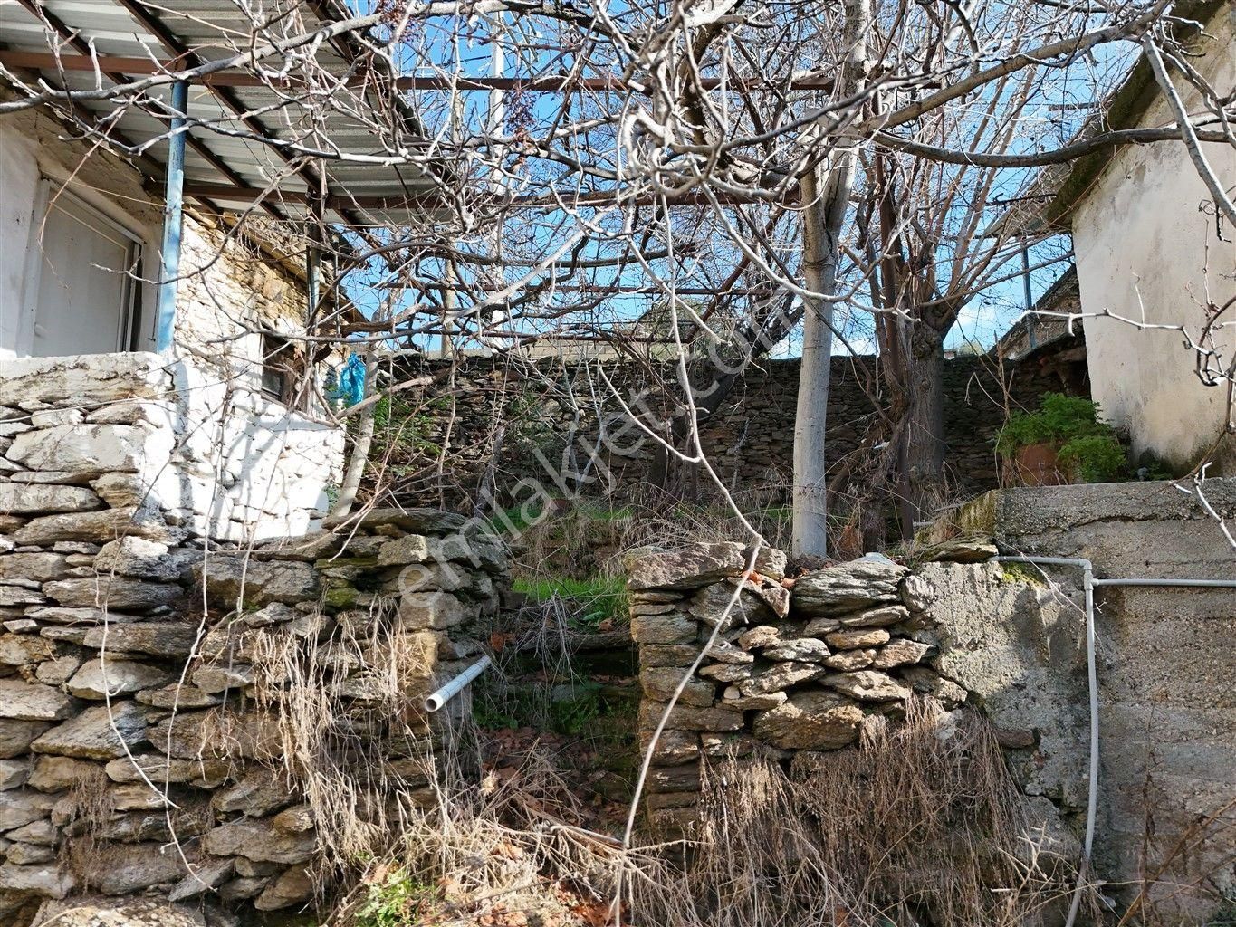 457 M² Arsa İçerisinde Kagir Ev + Ahır + Avlulu Yaşam - Görsel 26