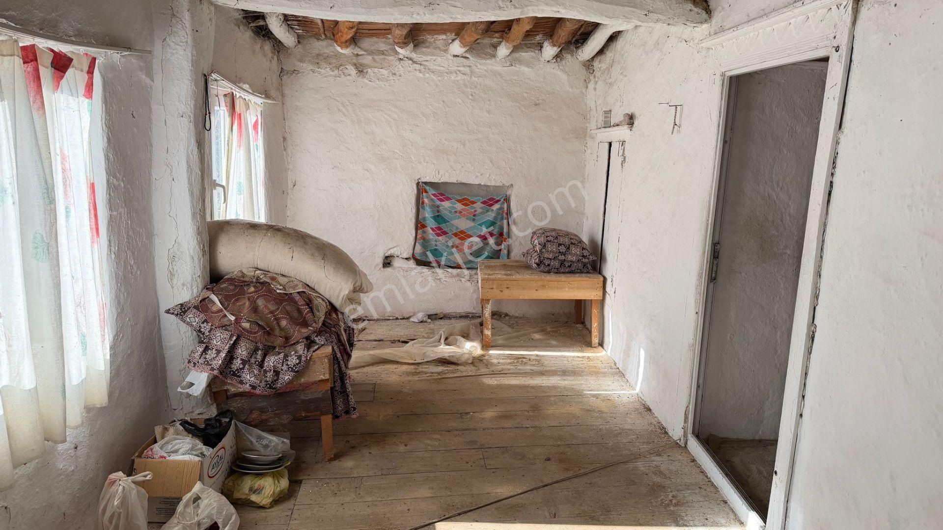 457 M² Arsa İçerisinde Kagir Ev + Ahır + Avlulu Yaşam - Görsel 11