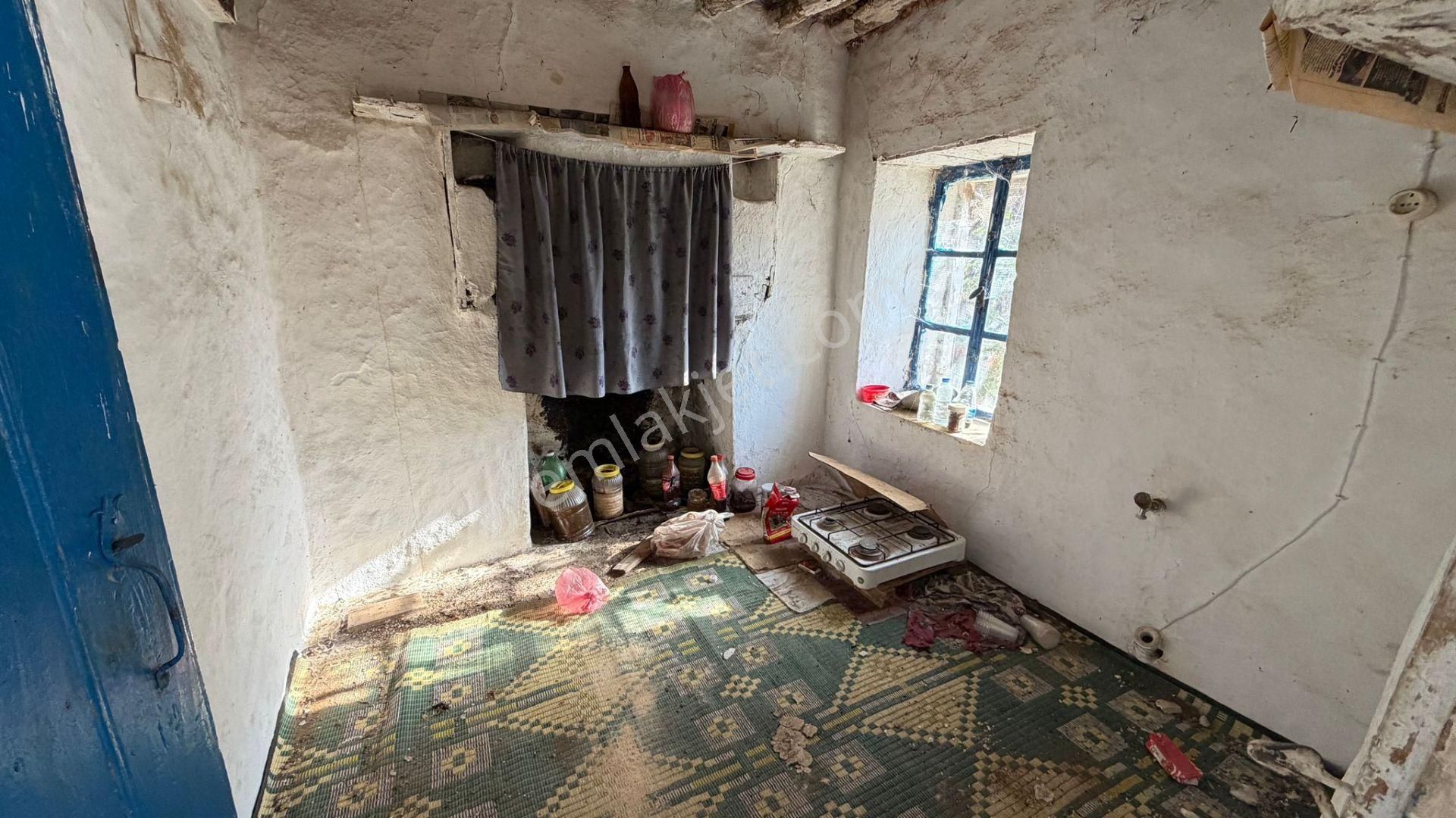 457 M² Arsa İçerisinde Kagir Ev + Ahır + Avlulu Yaşam - Görsel 13