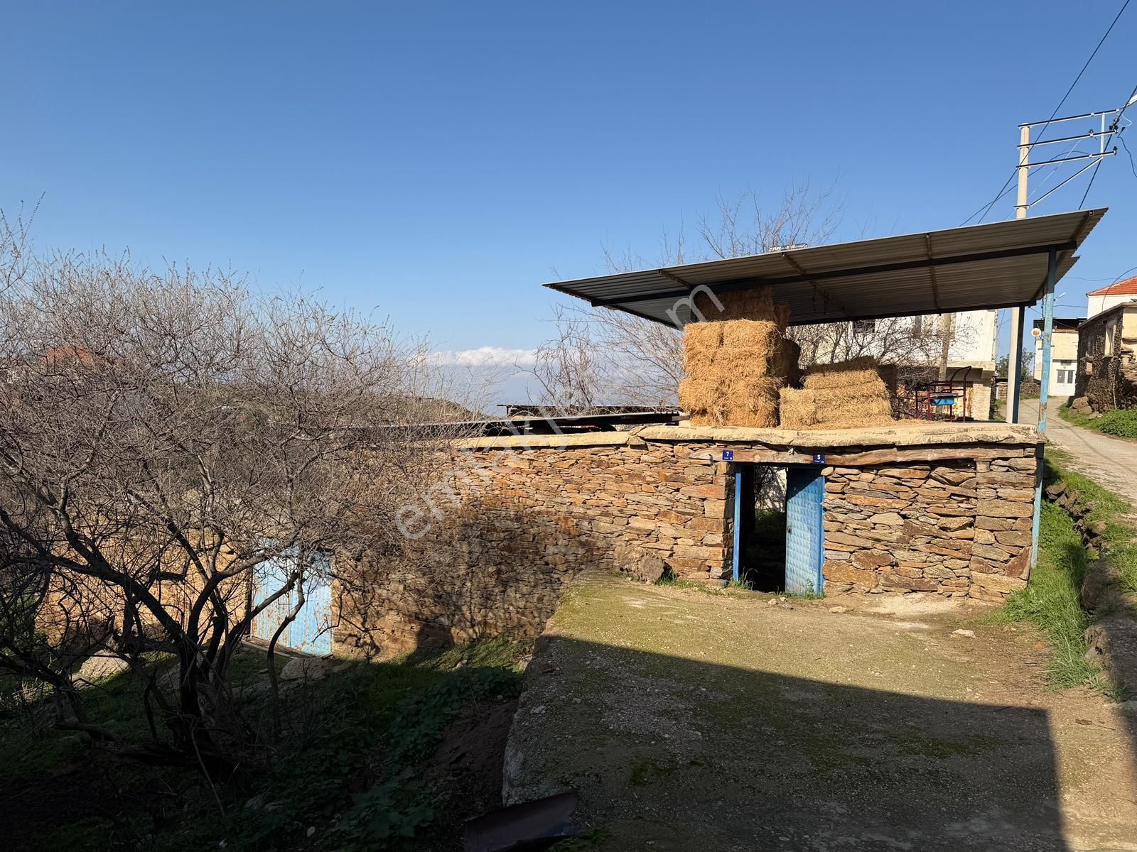 457 M² Arsa İçerisinde Kagir Ev + Ahır + Avlulu Yaşam - Görsel 27