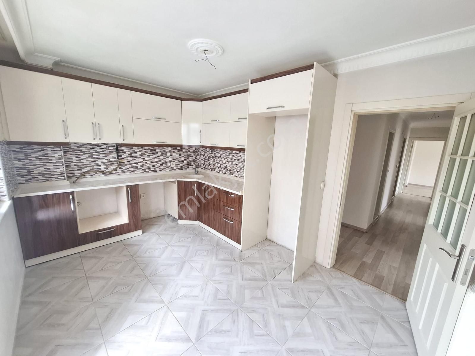 Gümüşlükte Kiralık 3.kat 3+1 Daire Yeni Gibi - Görsel 24