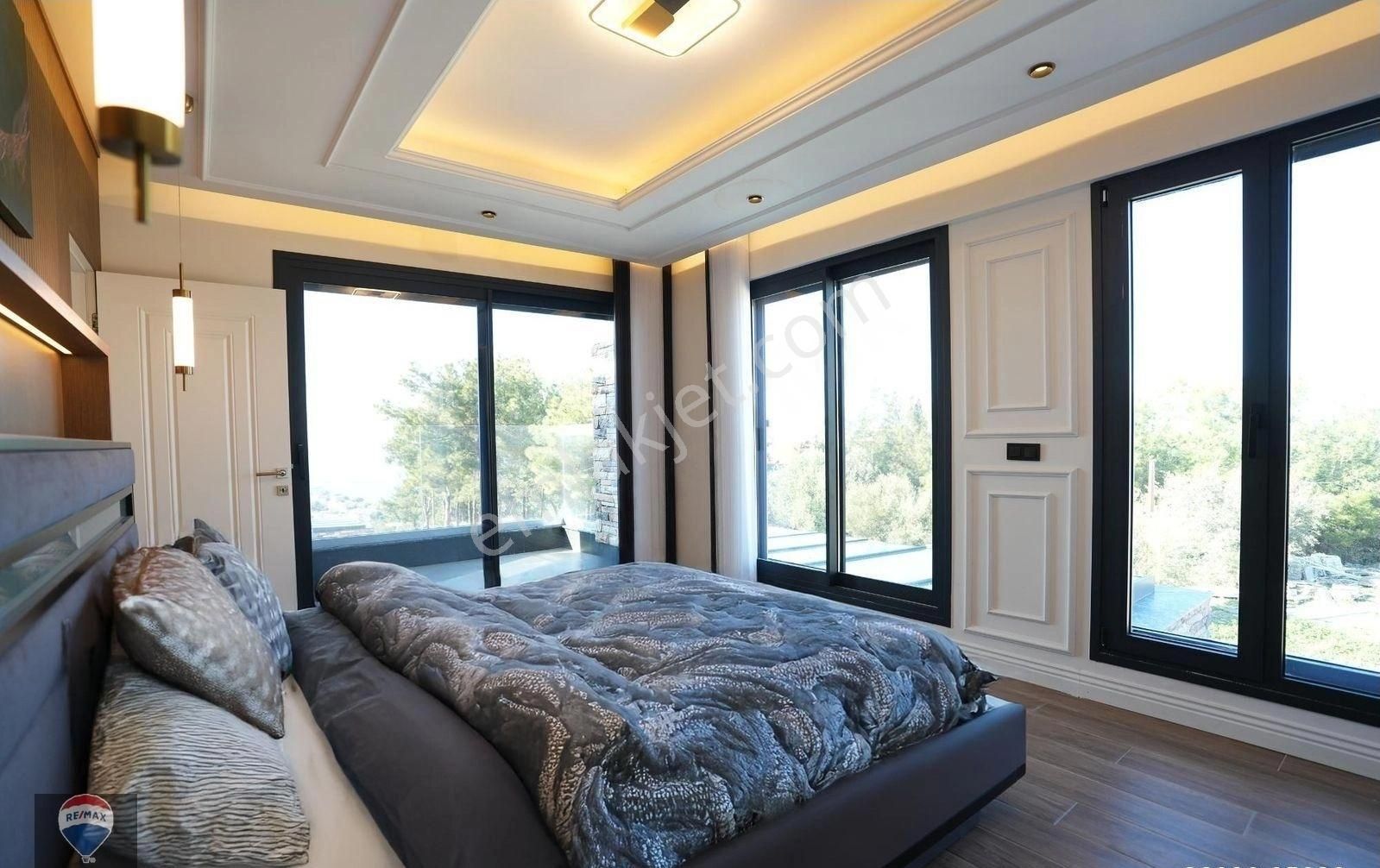 Kuşadası Perla Manzara Villaları 5+1 Özel Havuzlu Asansörlü Villa - Görsel 20