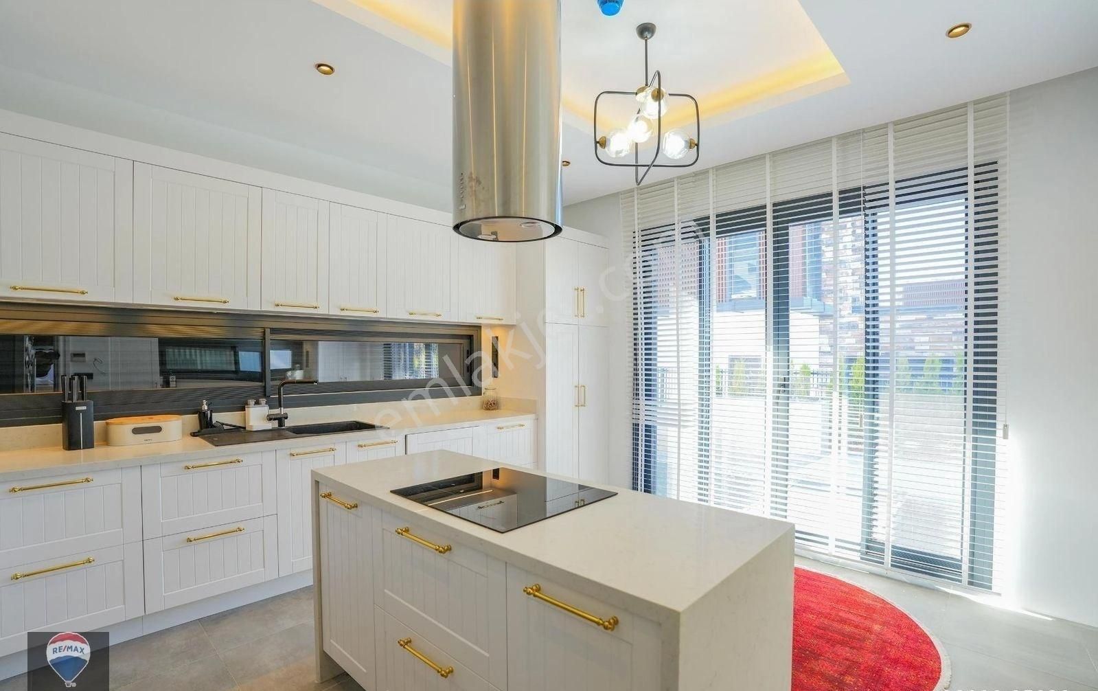 Kuşadası Perla Manzara Villaları 5+1 Özel Havuzlu Asansörlü Villa - Görsel 18