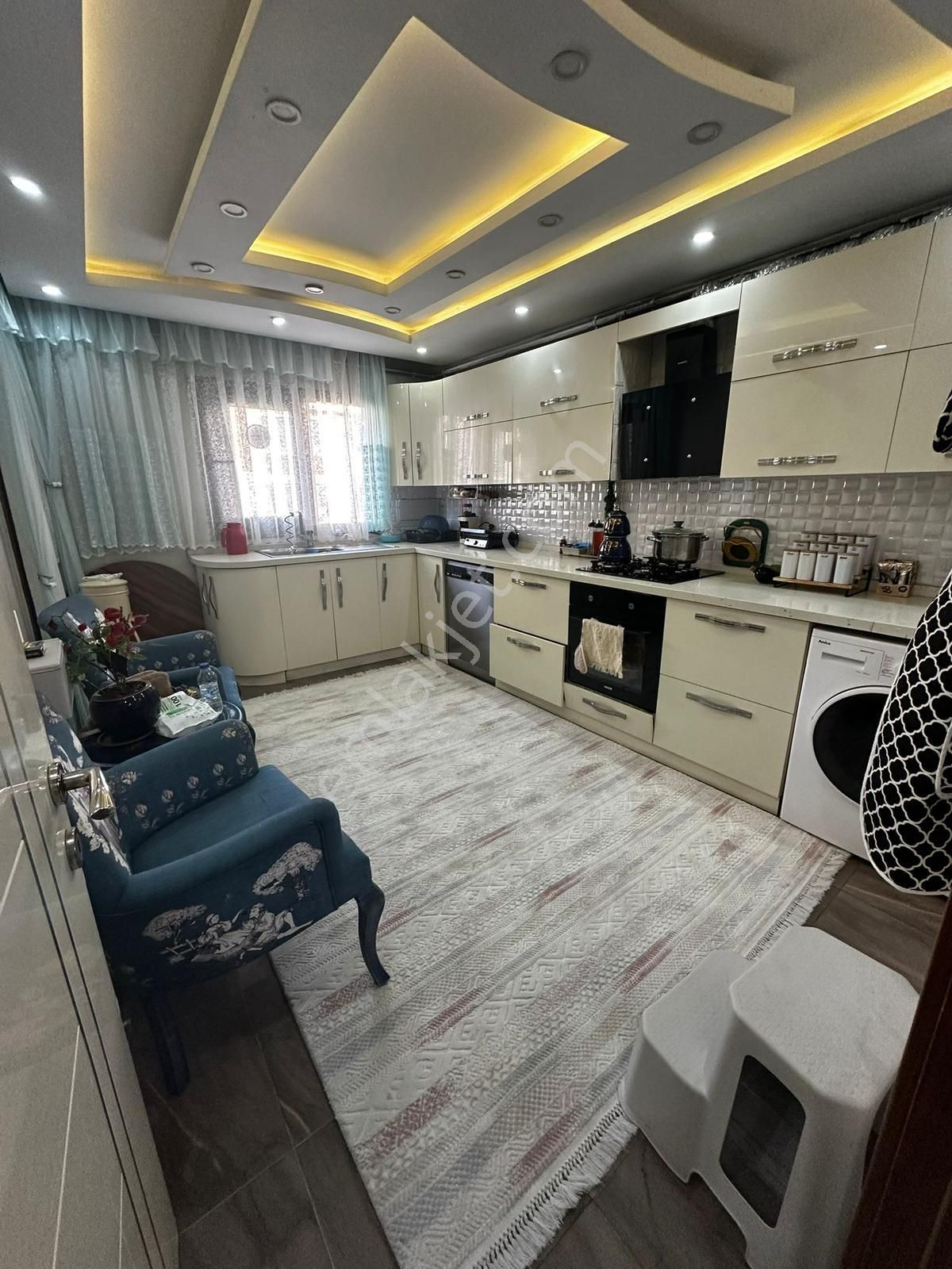 🏡 Teyfikiye Mahallesi 🏡 ✅3+1 130 M2 6 Katlının 2 Katı ❇️full Özelikli Kapalı Mutfak