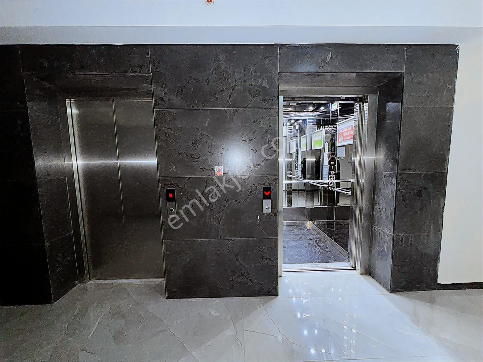 Adres Göksu Göl Manzaralı Satılık 4+1 Lüx Daire - Görsel 29