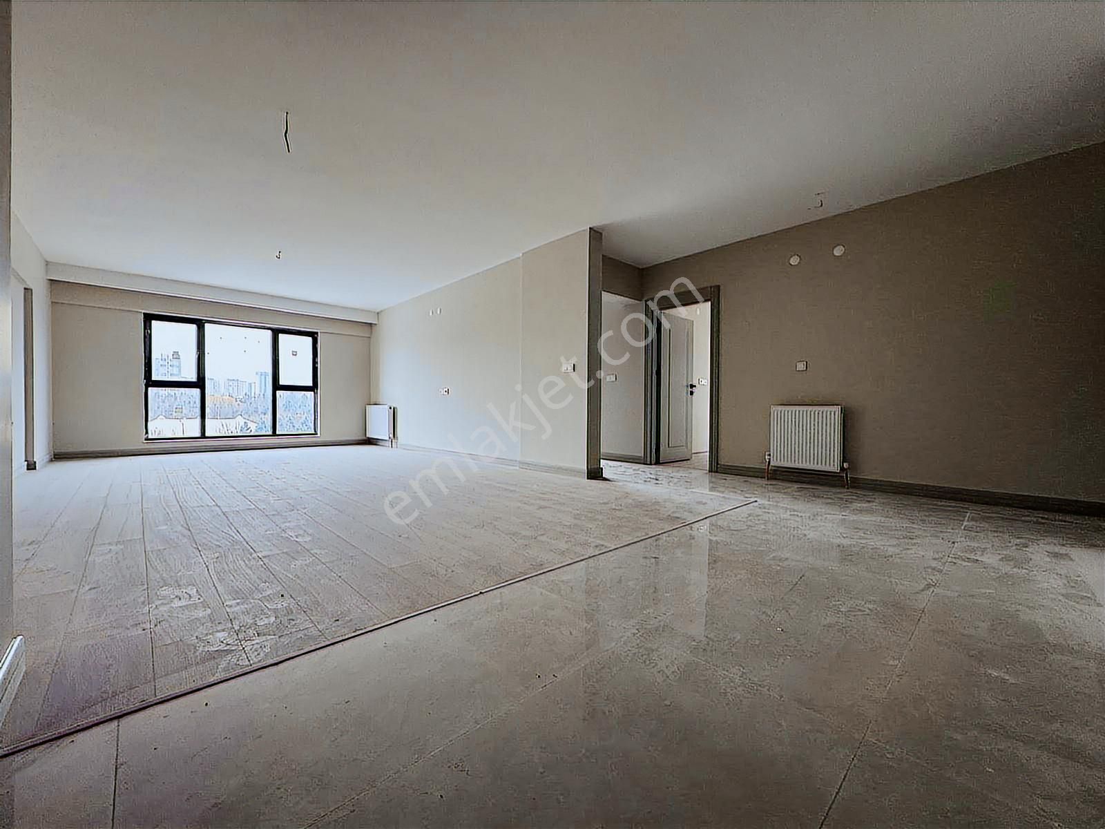 Adres Göksu Göl Manzaralı Satılık 4+1 Lüx Daire - Görsel 2