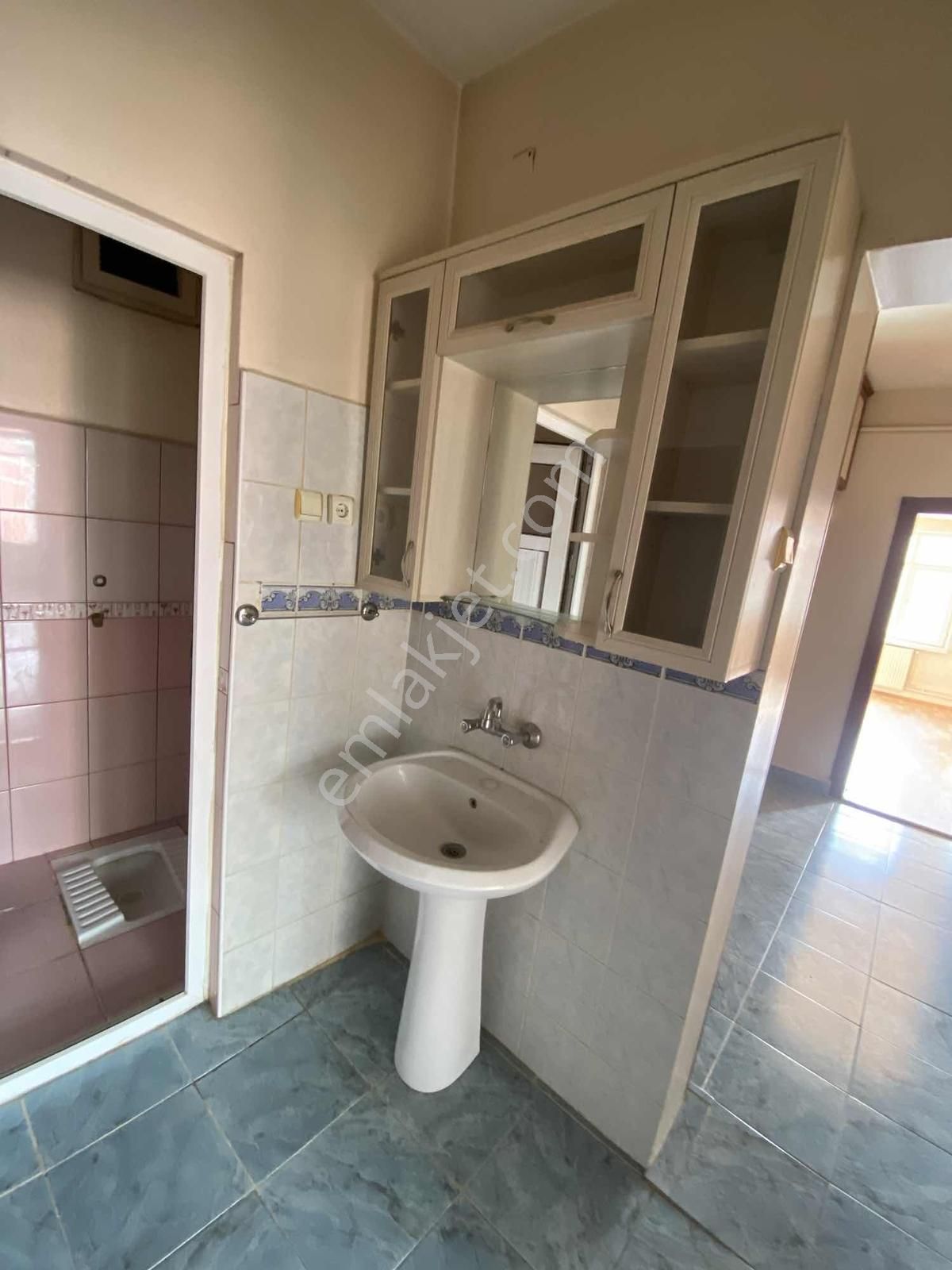 Konevi Mah Satılık Hesaplı 2+1 Daire - Görsel 9