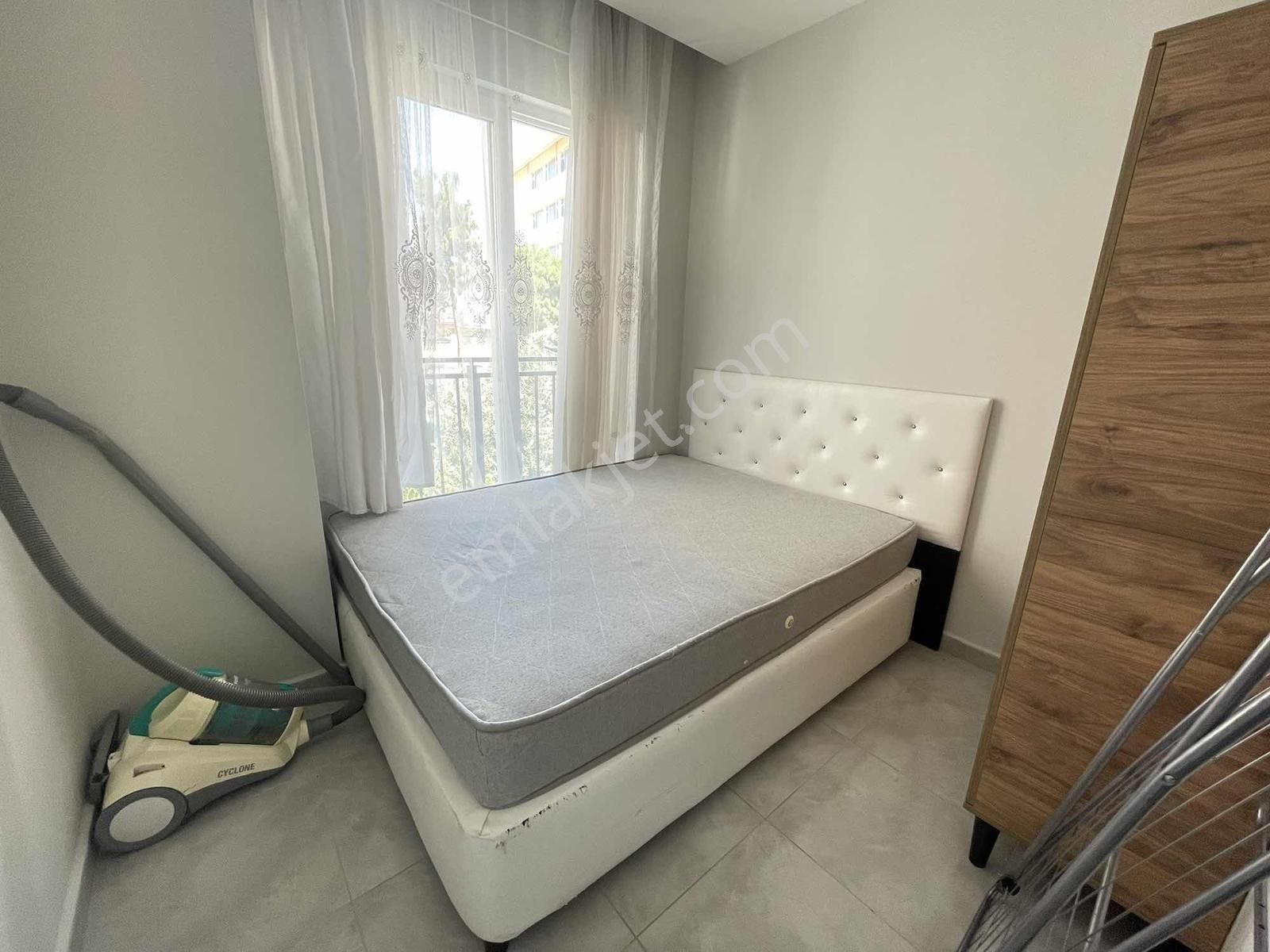 Ahatlı'da Arakat Asansörlü Full Eşyalı 1+1 Kiralık - Görsel 31