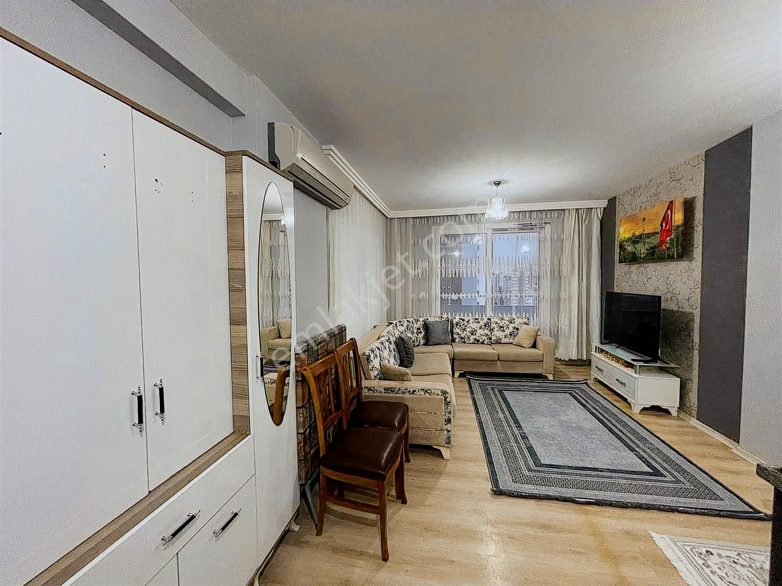 Kulepark~farkıyla~atü~üni~yanı~bulvar~üzeri~1+1~eşyalı~teraslı