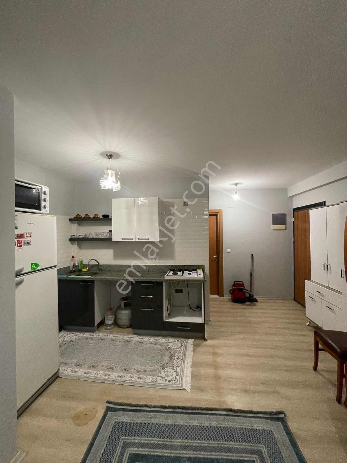 Kulepark~farkıyla~atü~üni~yanı~bulvar~üzeri~1+1~eşyalı~teraslı - Görsel 19