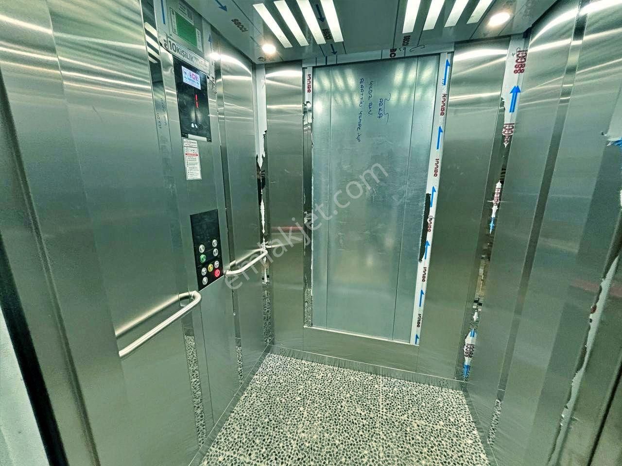 Uytundan Burhaniye Mahkeme Mahallesinde Arakat Satılık 3+1 Daire - Görsel 18