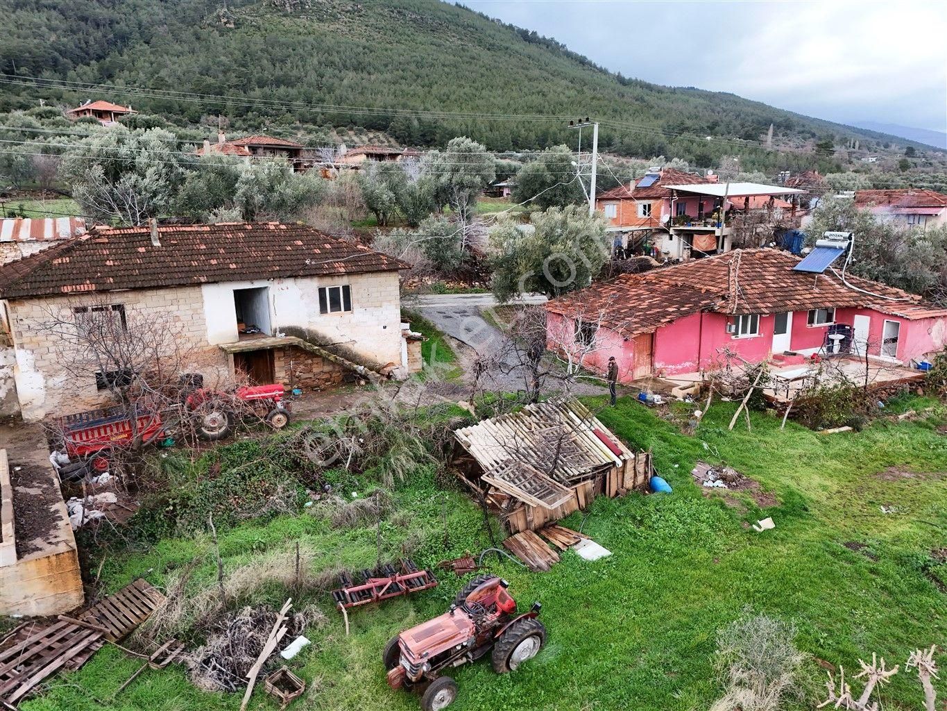 Fırsat İlan..! Satılık %40 İmarlı 2.587 M² Arsa+2 Ev - Görsel 22